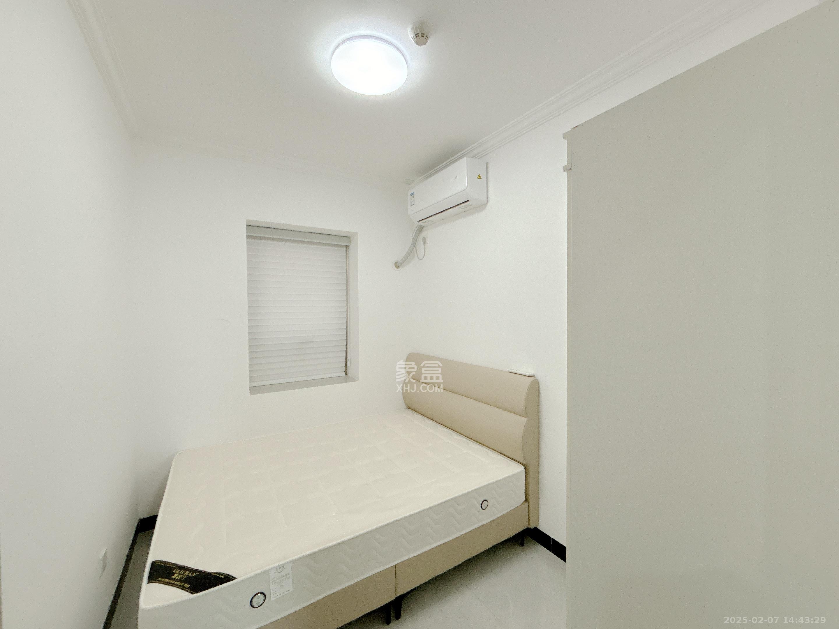 潮宗御苑  4室2厅2卫    9000.0元/月室内图