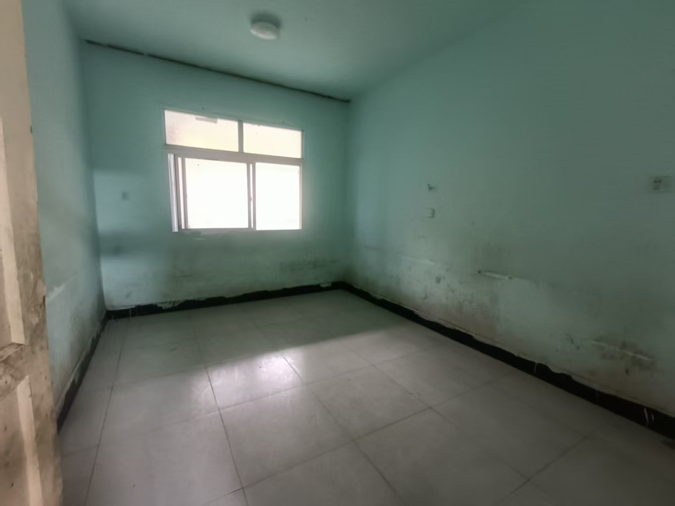 娄底市公安局老家属院 3室1厅1卫 1100.0元/月 娄底市公安局老家属院 3室1厅1卫 1100.0元/月室内图