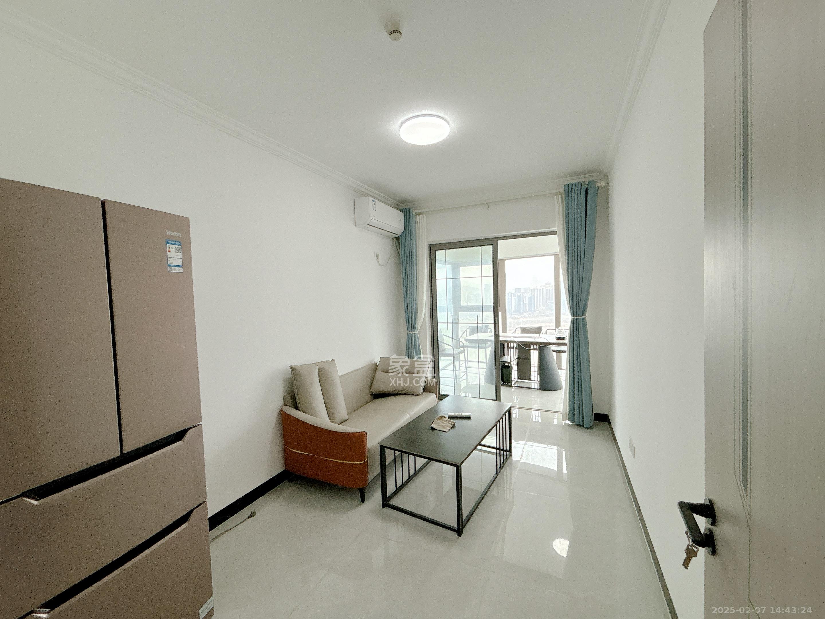 潮宗御苑 4室2厅2卫 9000.0元/月 潮宗御苑 4室2厅2卫 9000.0元/月室内图