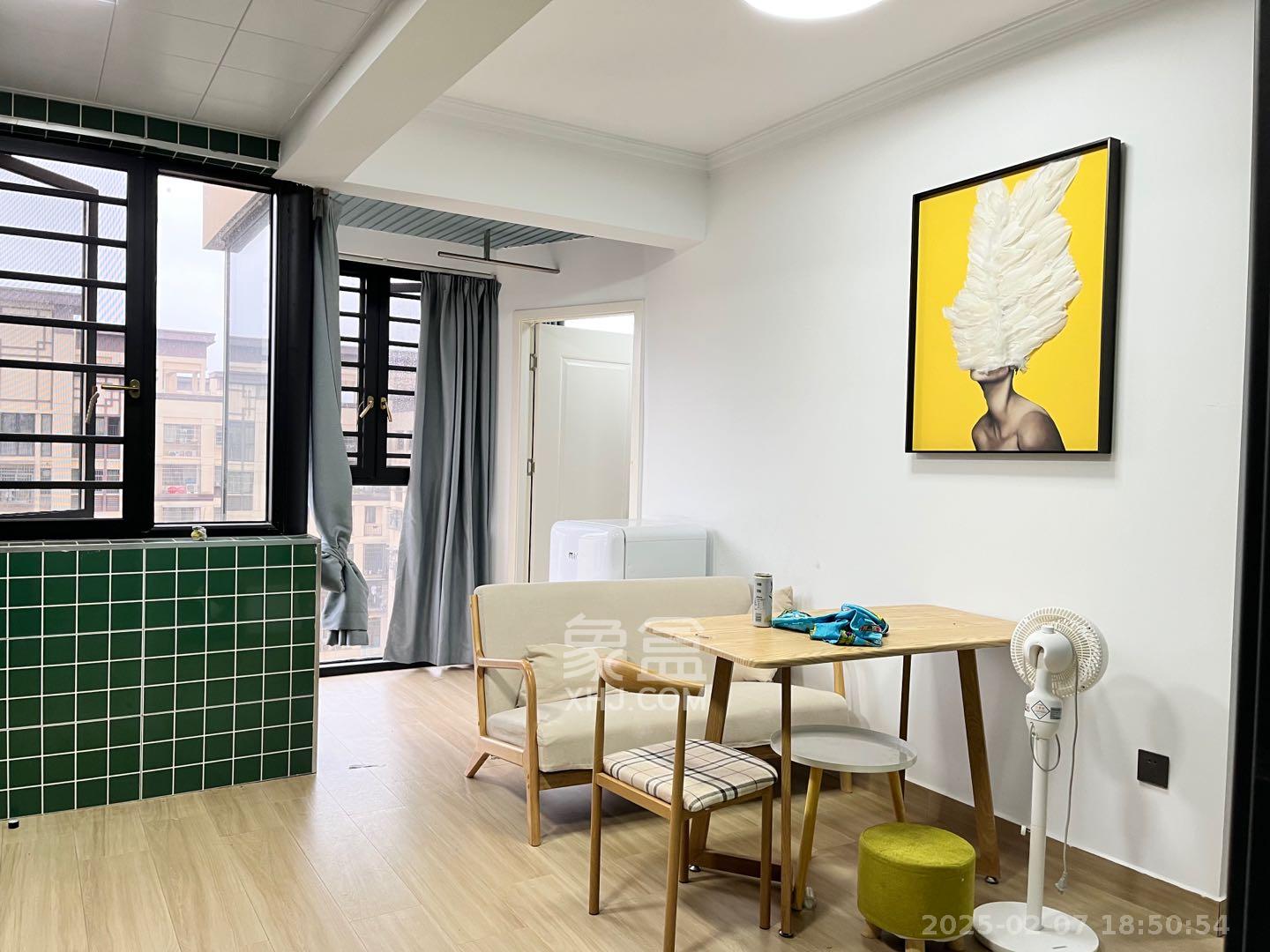 和康园小区 1室1厅1卫 1500.0元/月 和康园小区 1室1厅1卫 1500.0元/月室内图