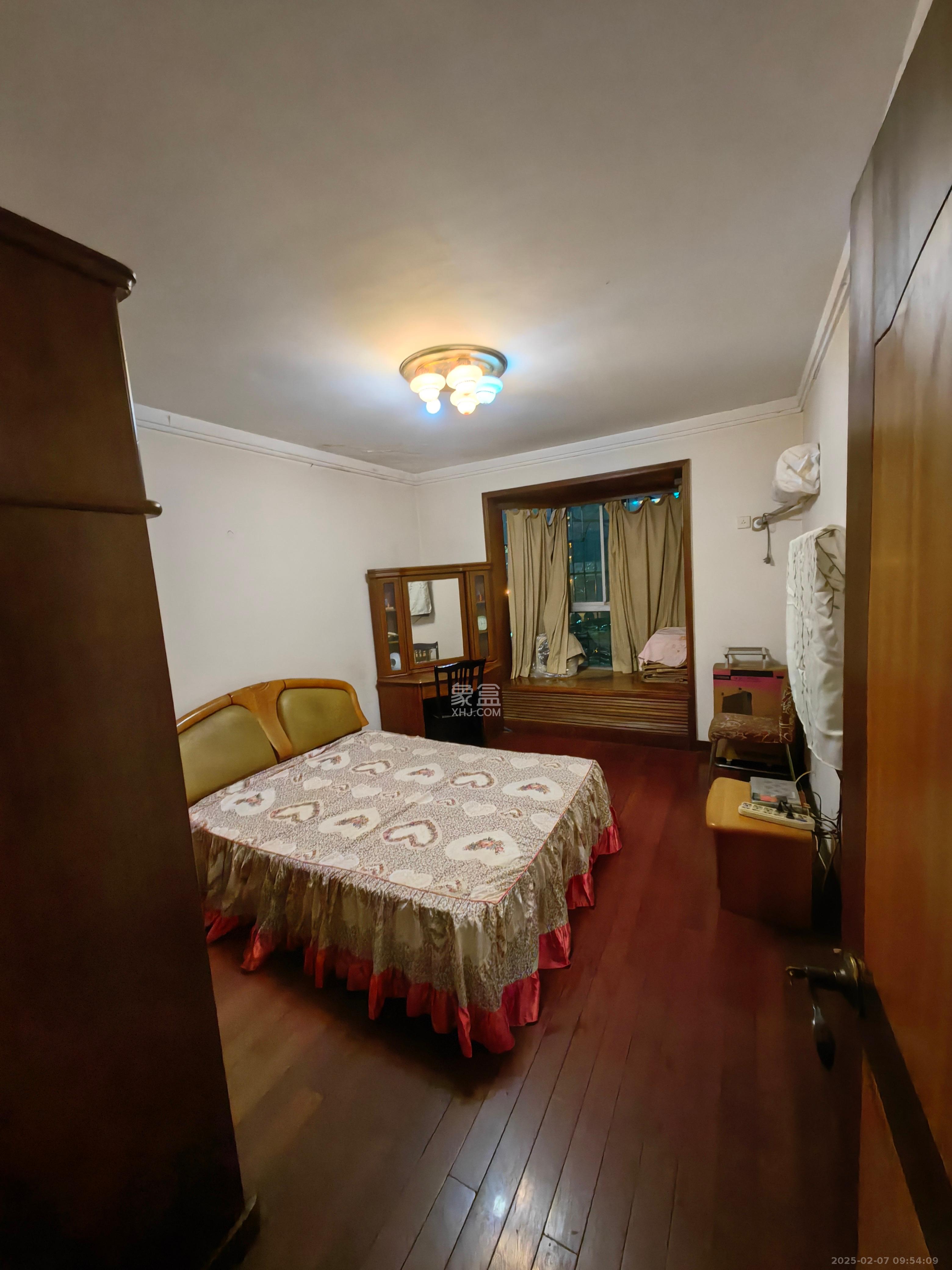 富湘园 5室2厅2卫 3300.0元/月 富湘园 5室2厅2卫 3300.0元/月室内图