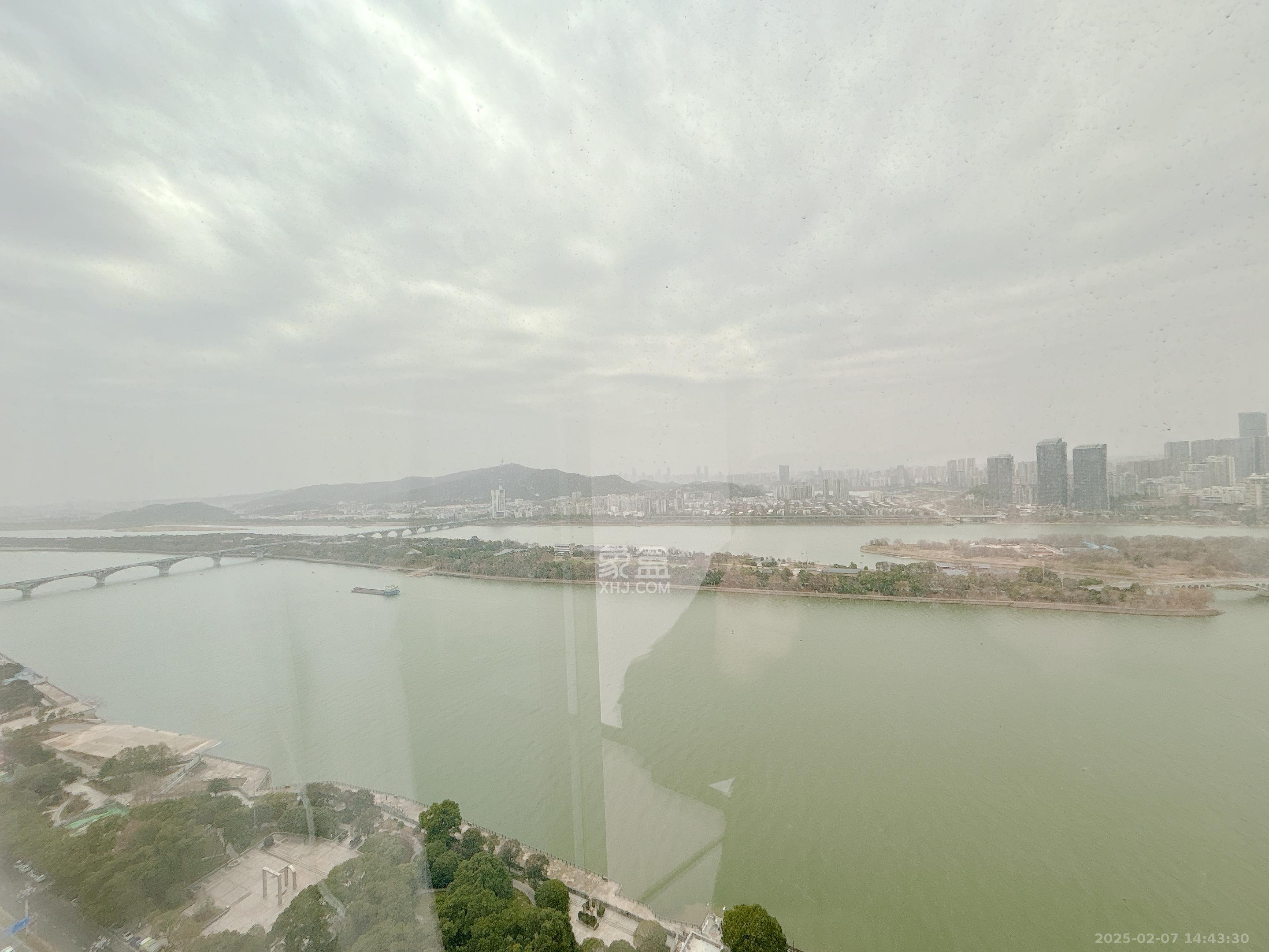 潮宗御苑  4室2厅2卫    9000.0元/月室内图