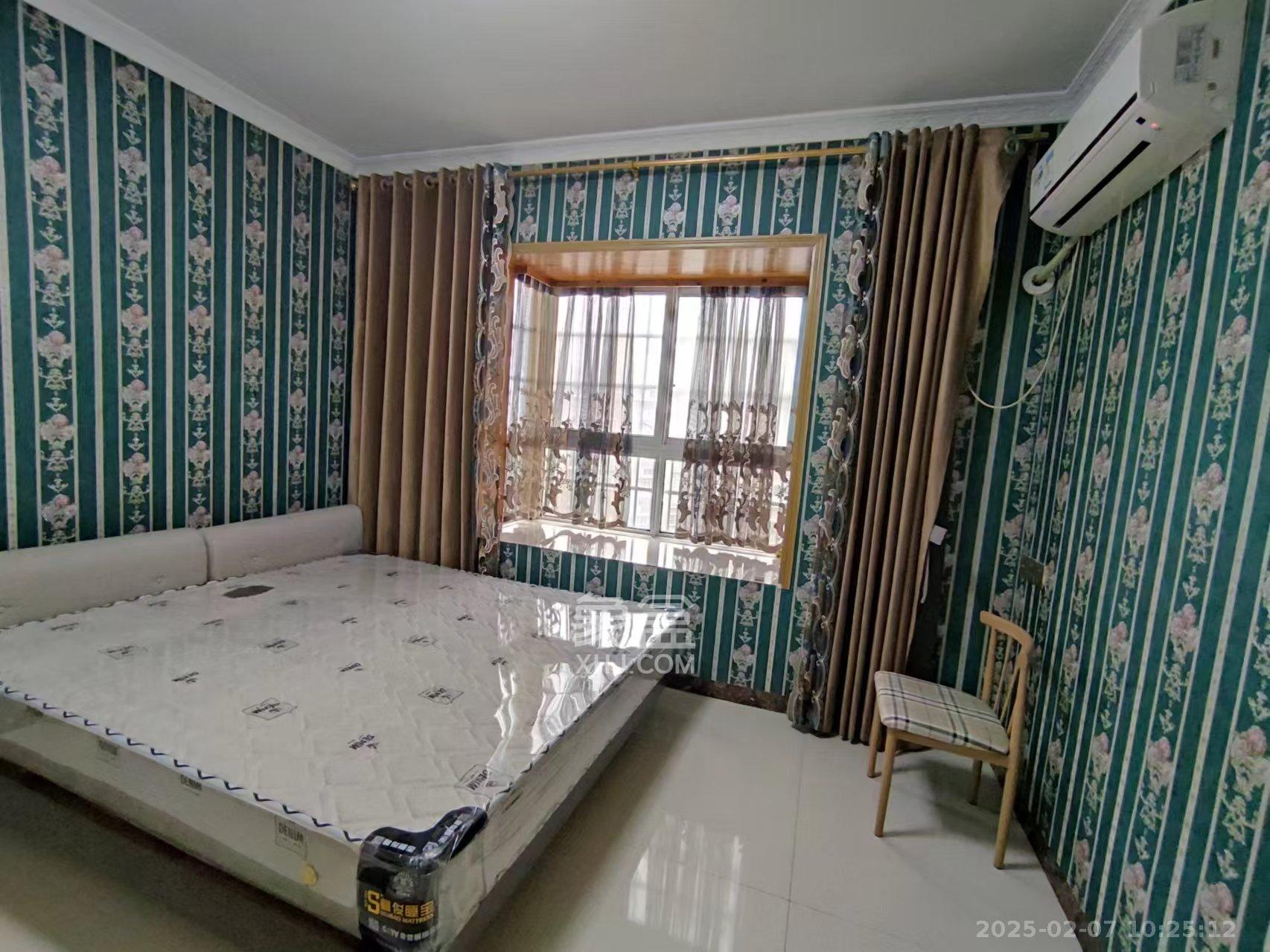 金麓西岸和苑  2室2厅1卫    1900.0元/月 金麓西岸和苑  2室2厅1卫    1900.0元/月室内图