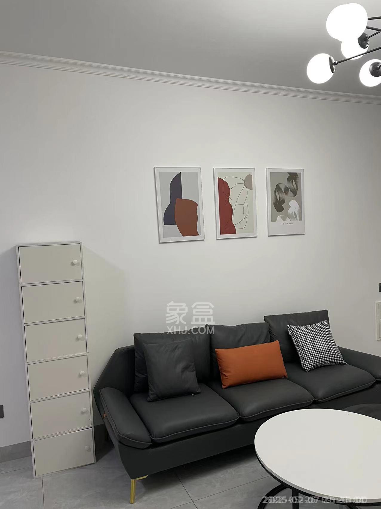 山水洲城华晨第一城 3室2厅1卫 1900.0元/月 山水洲城华晨第一城 3室2厅1卫 1900.0元/月室内图