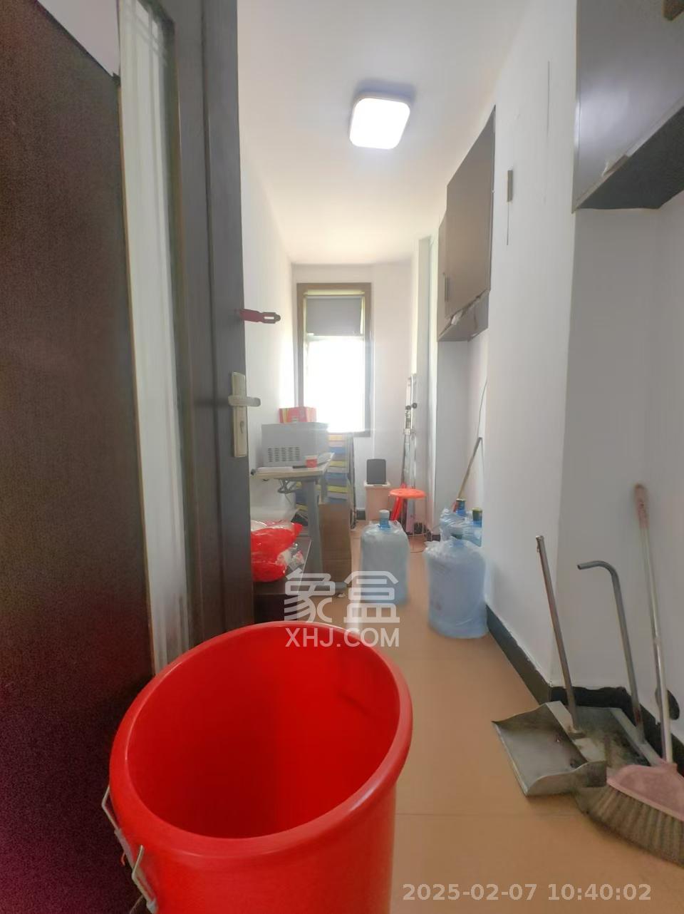 兴威名座 2室2厅1卫 3000.0元/月 兴威名座 2室2厅1卫 3000.0元/月室内图