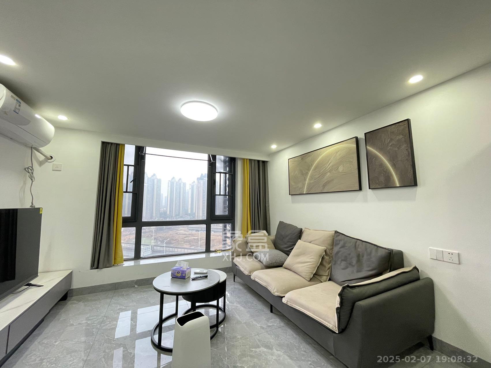 藏珑湖上公馆 1室1厅1卫 2400.0元/月 藏珑湖上公馆 1室1厅1卫 2400.0元/月室内图