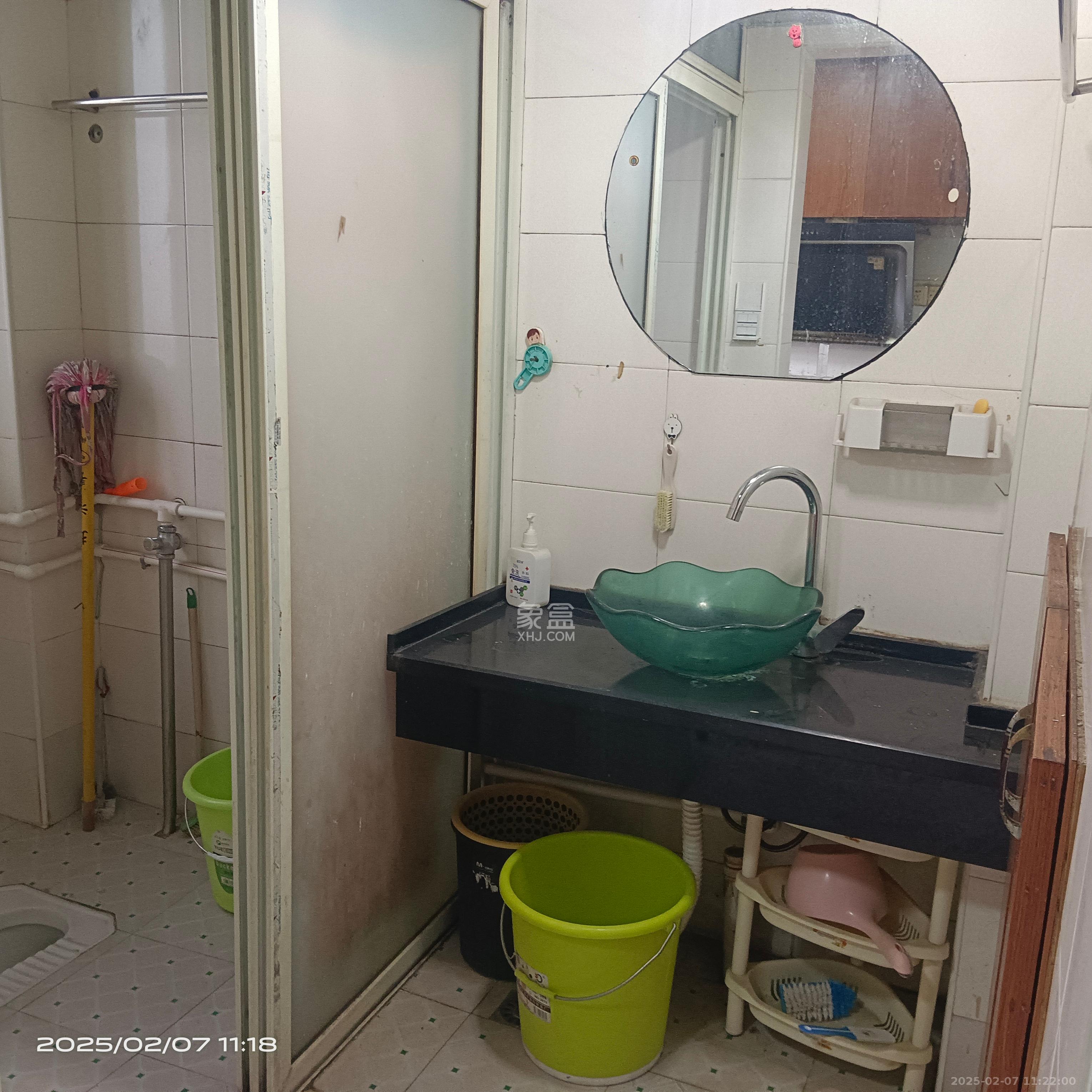 泉水塘小区 3室2厅1卫 2000.0元/月 泉水塘小区 3室2厅1卫 2000.0元/月室内图