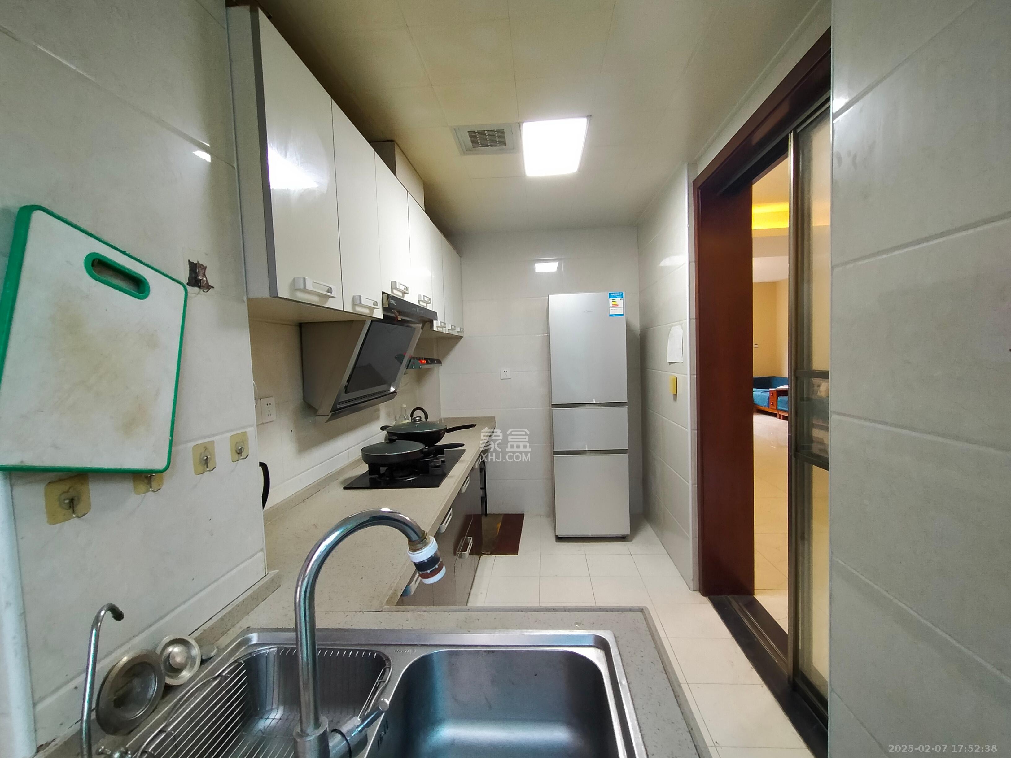 翡翠云天 4室2厅2卫 2400.0元/月 翡翠云天 4室2厅2卫 2400.0元/月室内图