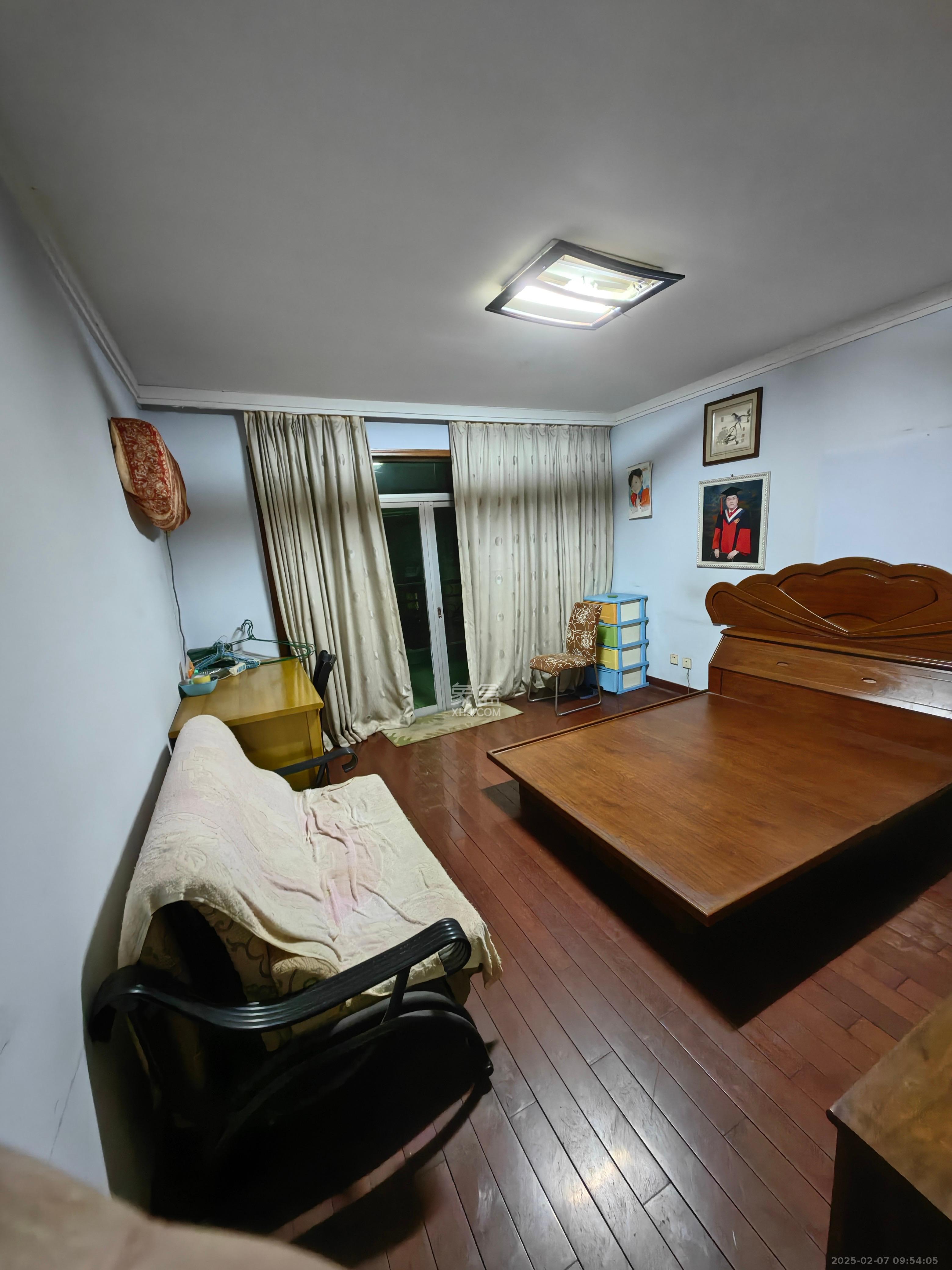 富湘园 5室2厅2卫 3300.0元/月 富湘园 5室2厅2卫 3300.0元/月室内图