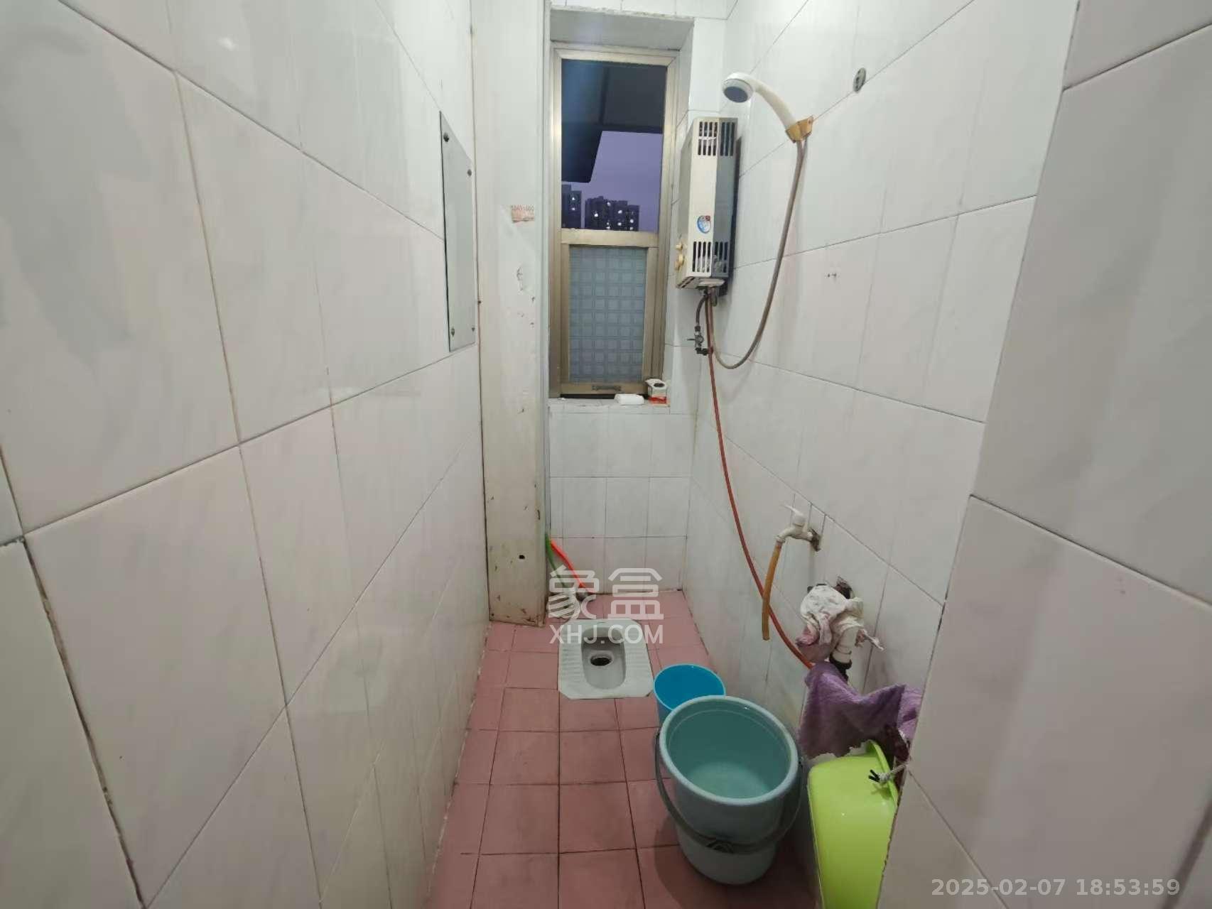 红花坡社区 2室1厅1卫 1100.0元/月 红花坡社区 2室1厅1卫 1100.0元/月室内图