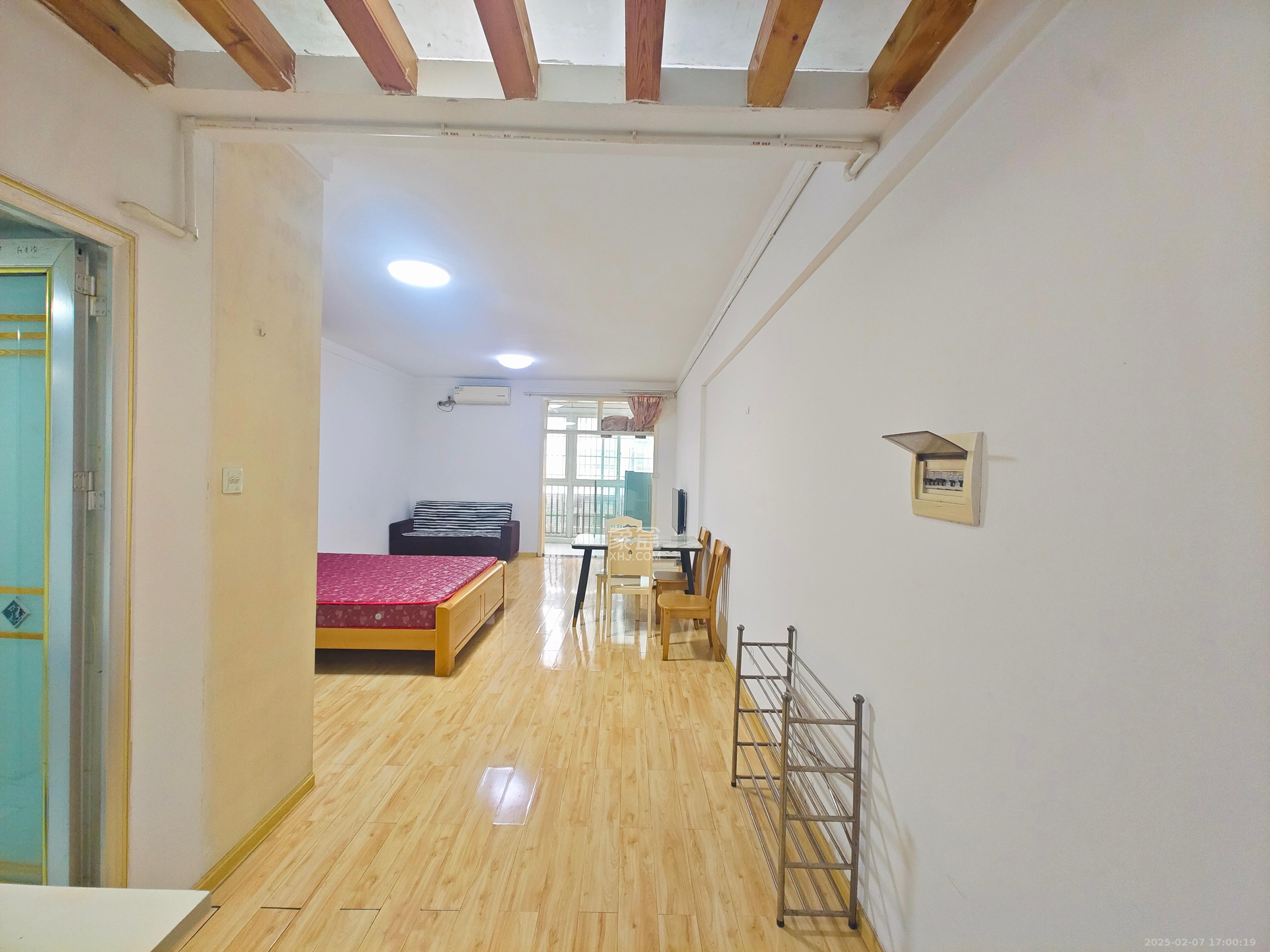开源鑫景  1室1厅1卫   1200.00元/月室内图