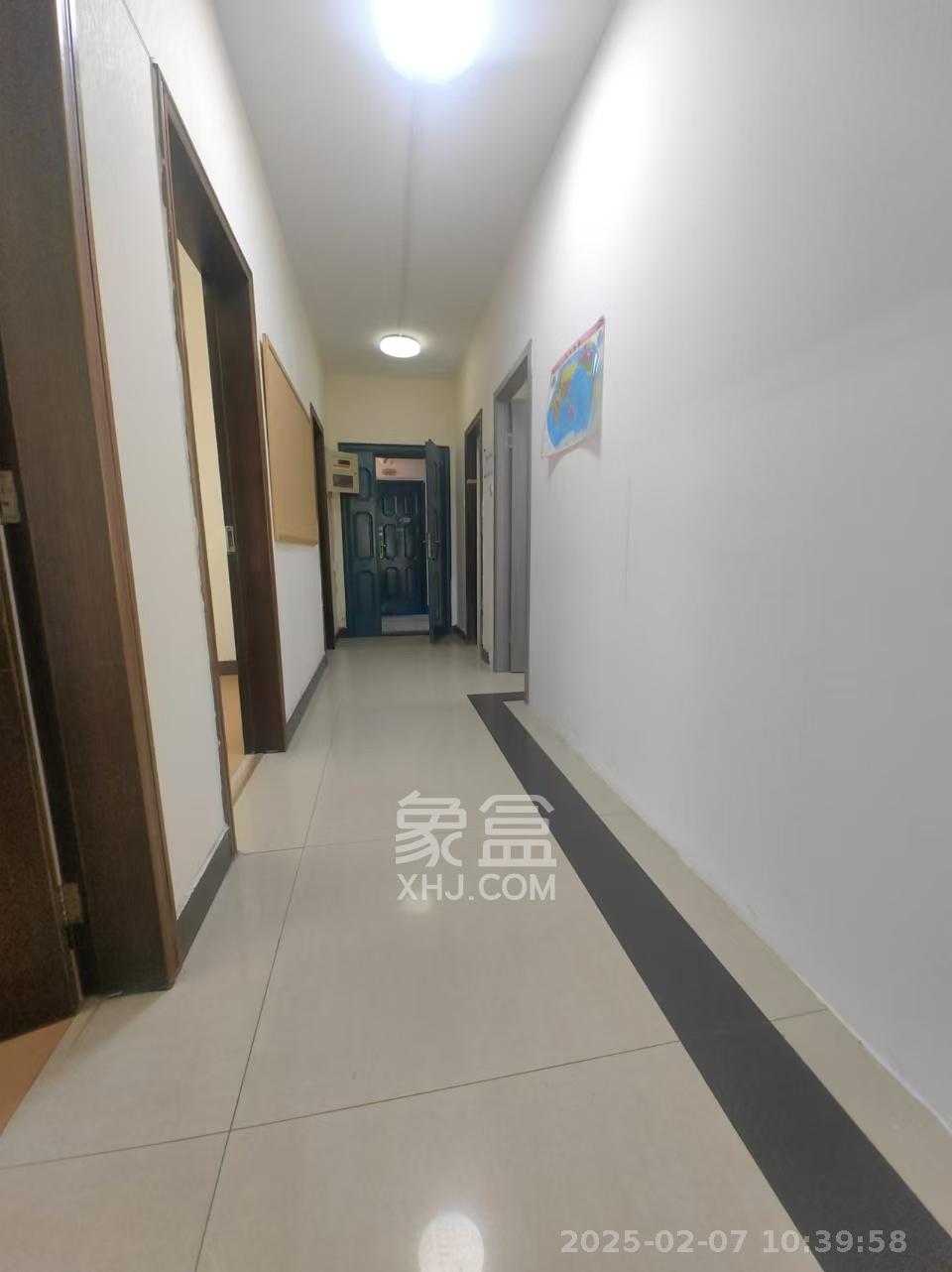 兴威名座 2室2厅1卫 3000.0元/月 兴威名座 2室2厅1卫 3000.0元/月室内图