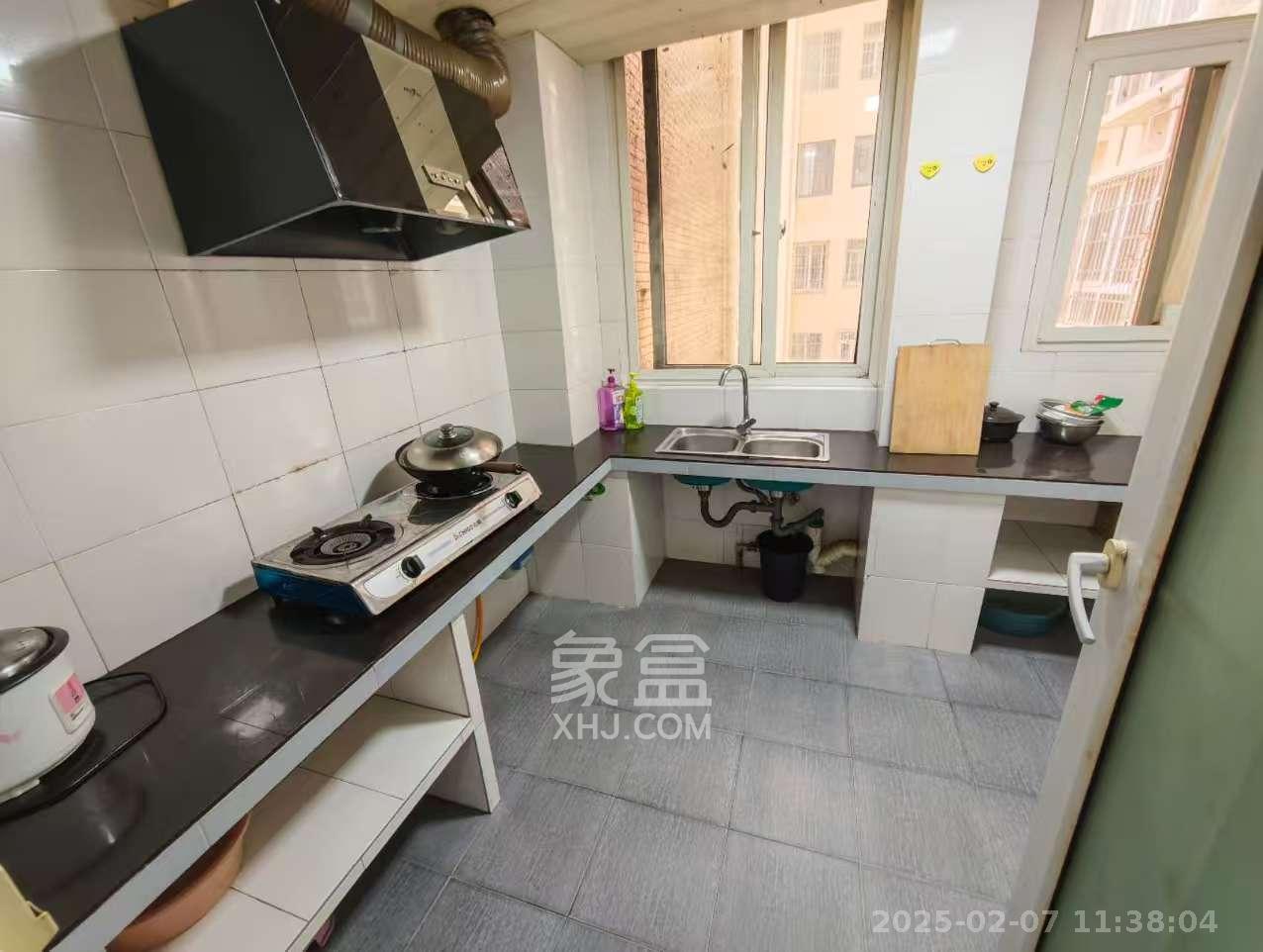 金碧文华 2室2厅1卫 2000.0元/月 金碧文华 2室2厅1卫 2000.0元/月室内图