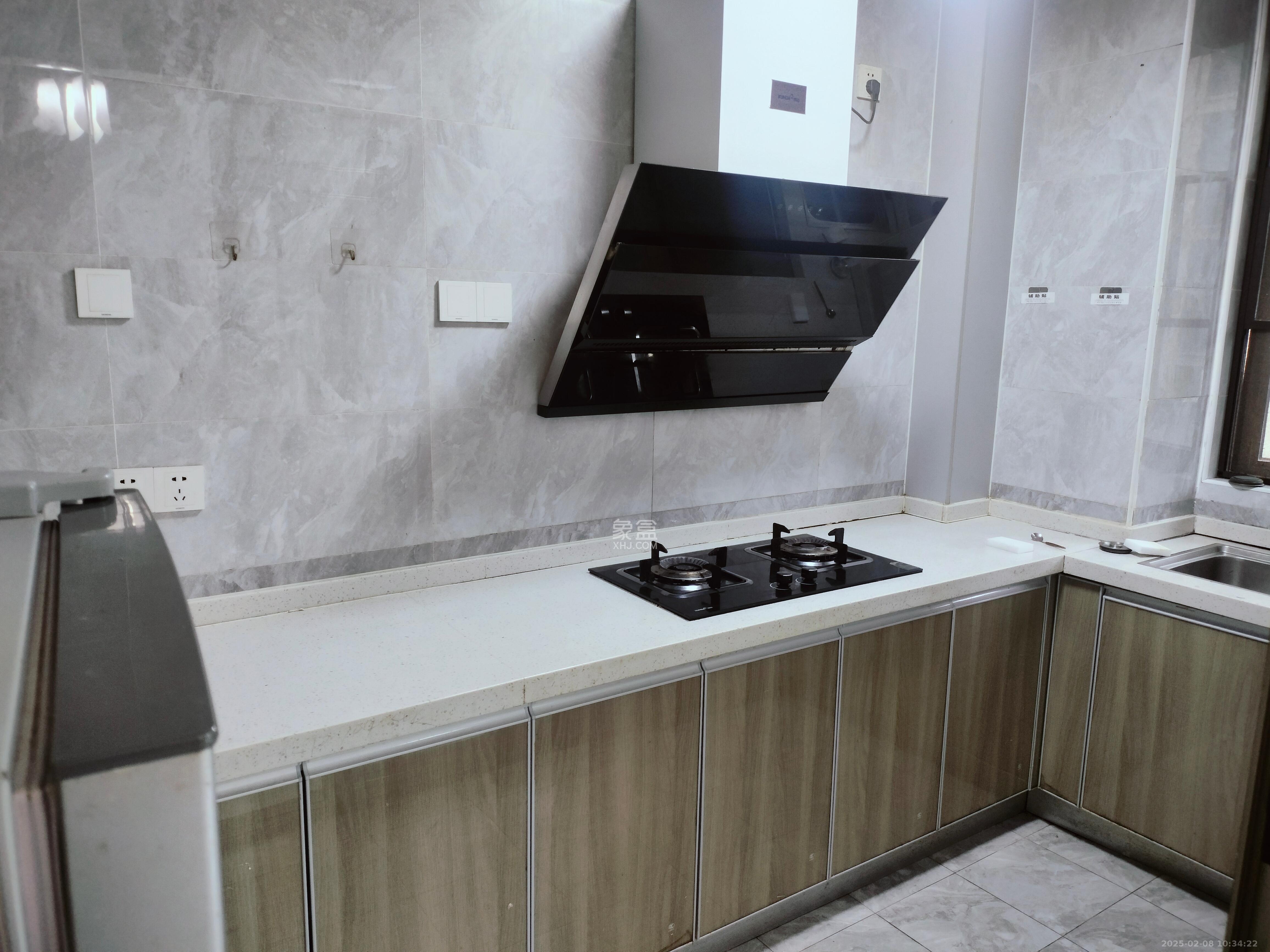 龙湖璟宸原著(龙湖紫宸) 4室2厅2卫 2400.0元/月 龙湖璟宸原著(龙湖紫宸) 4室2厅2卫 2400.0元/月室内图