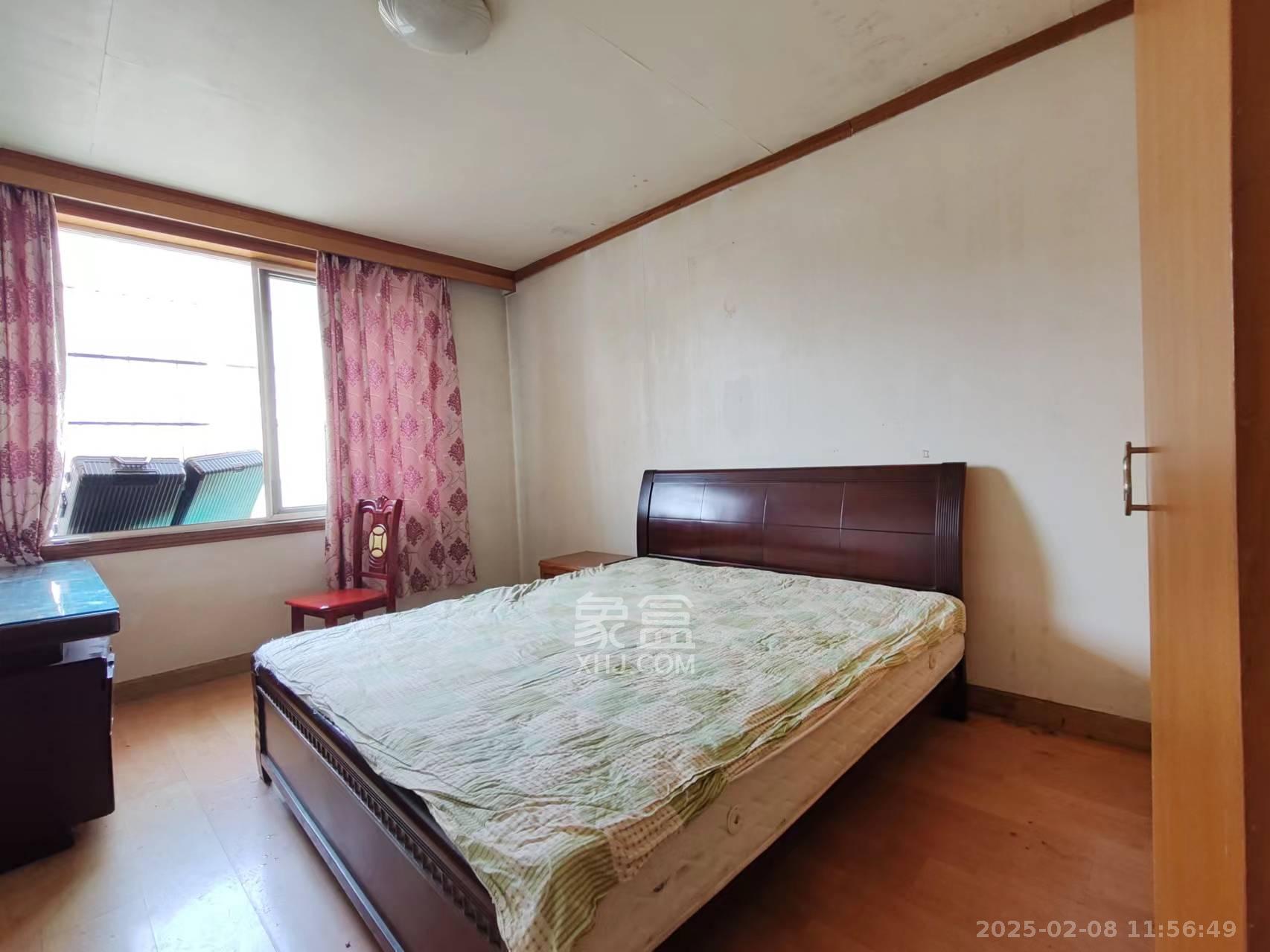 海华锦园 3室2厅1卫 1200.0元/月 海华锦园 3室2厅1卫 1200.0元/月室内图