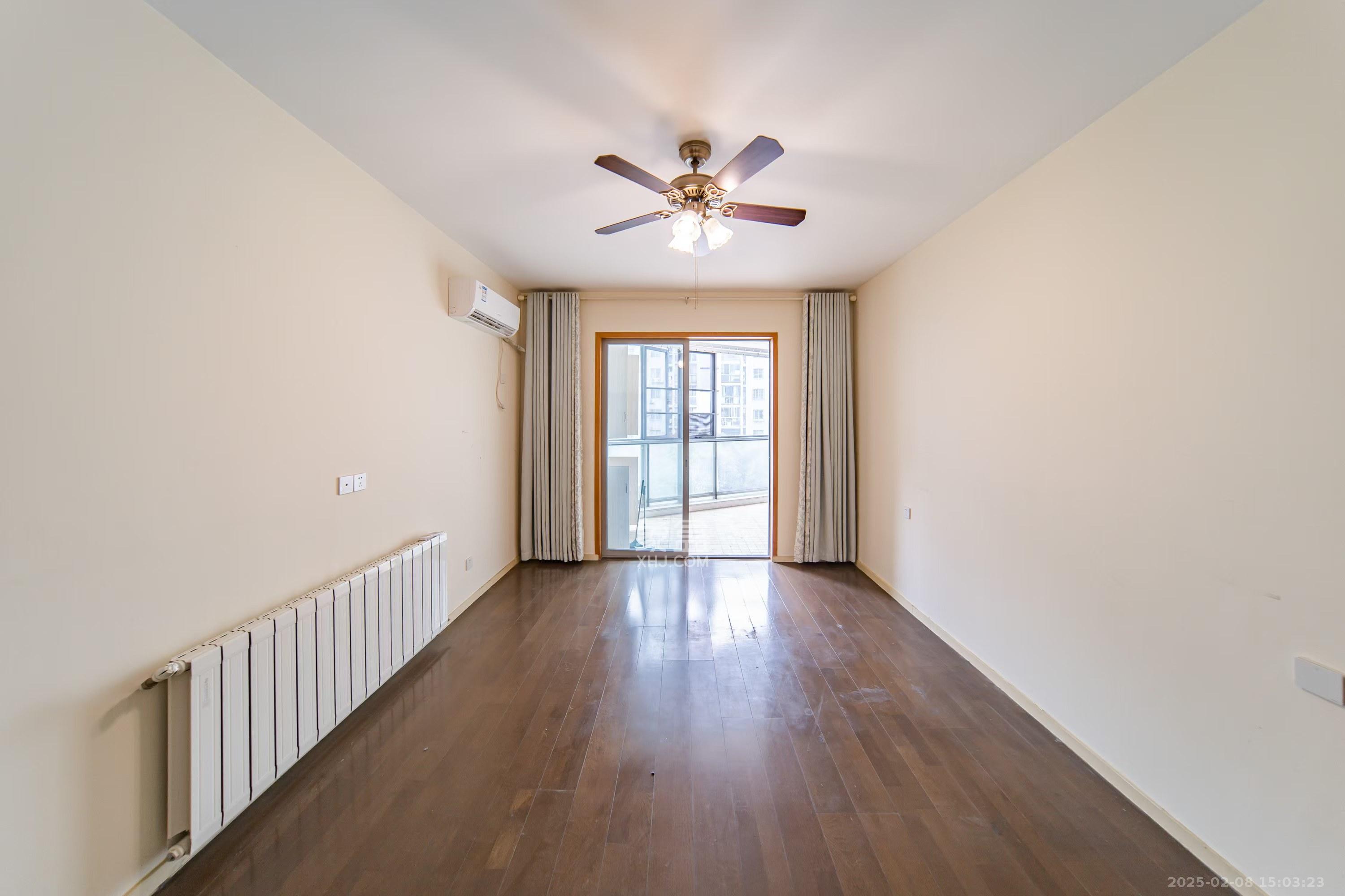 阳光100二期 4室2厅2卫 3500.0元/月 阳光100二期 4室2厅2卫 3500.0元/月室内图