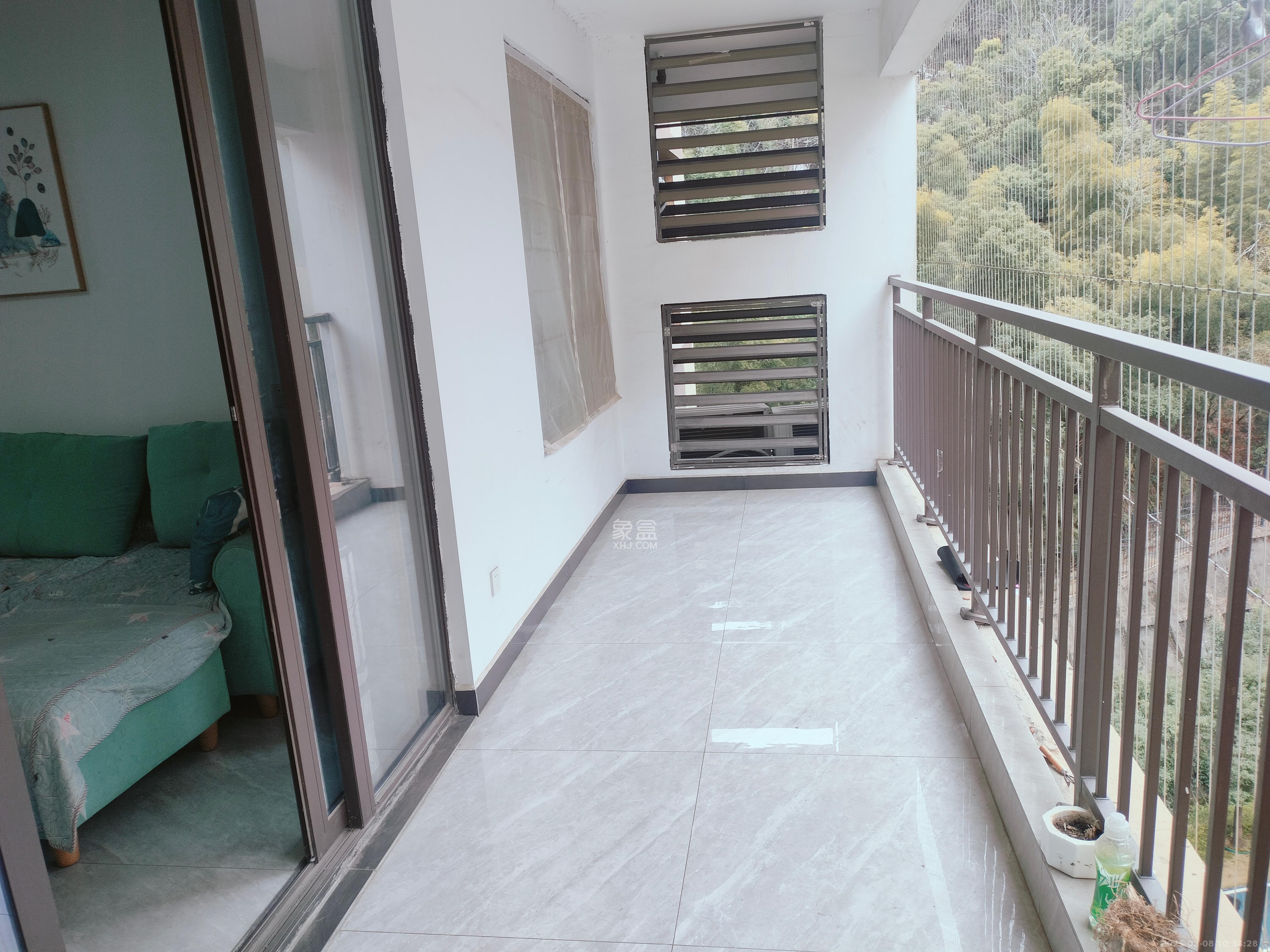 龙湖璟宸原著(龙湖紫宸) 4室2厅2卫 2400.0元/月 龙湖璟宸原著(龙湖紫宸) 4室2厅2卫 2400.0元/月室内图