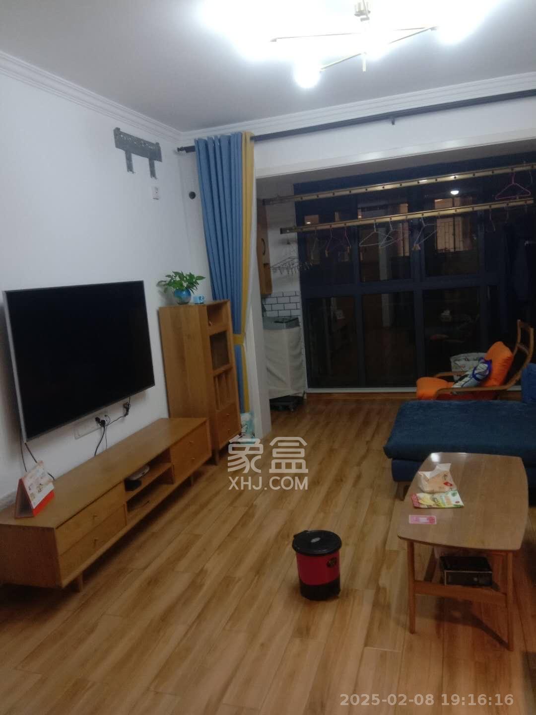 鑫远御文台二期  3室1厅1卫   2800.00元/月