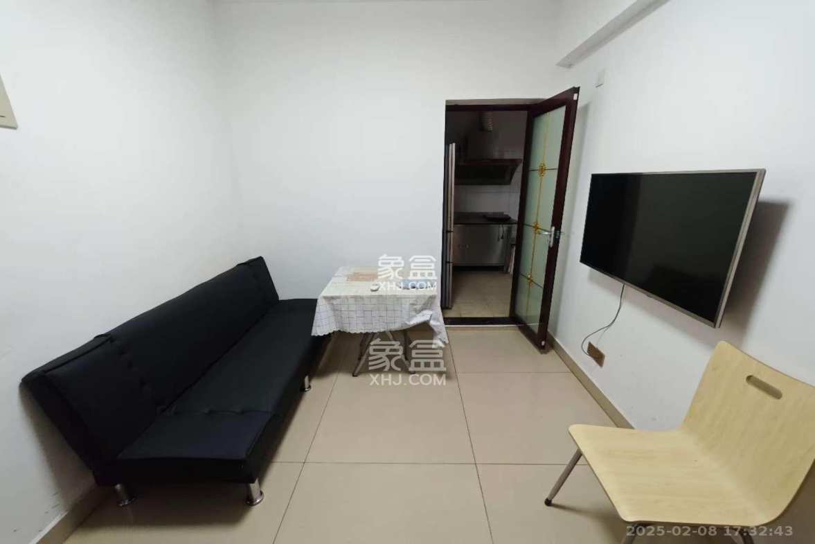 新长海广场  1室1厅1卫    1200.0元/月 新长海广场  1室1厅1卫    1200.0元/月室内图