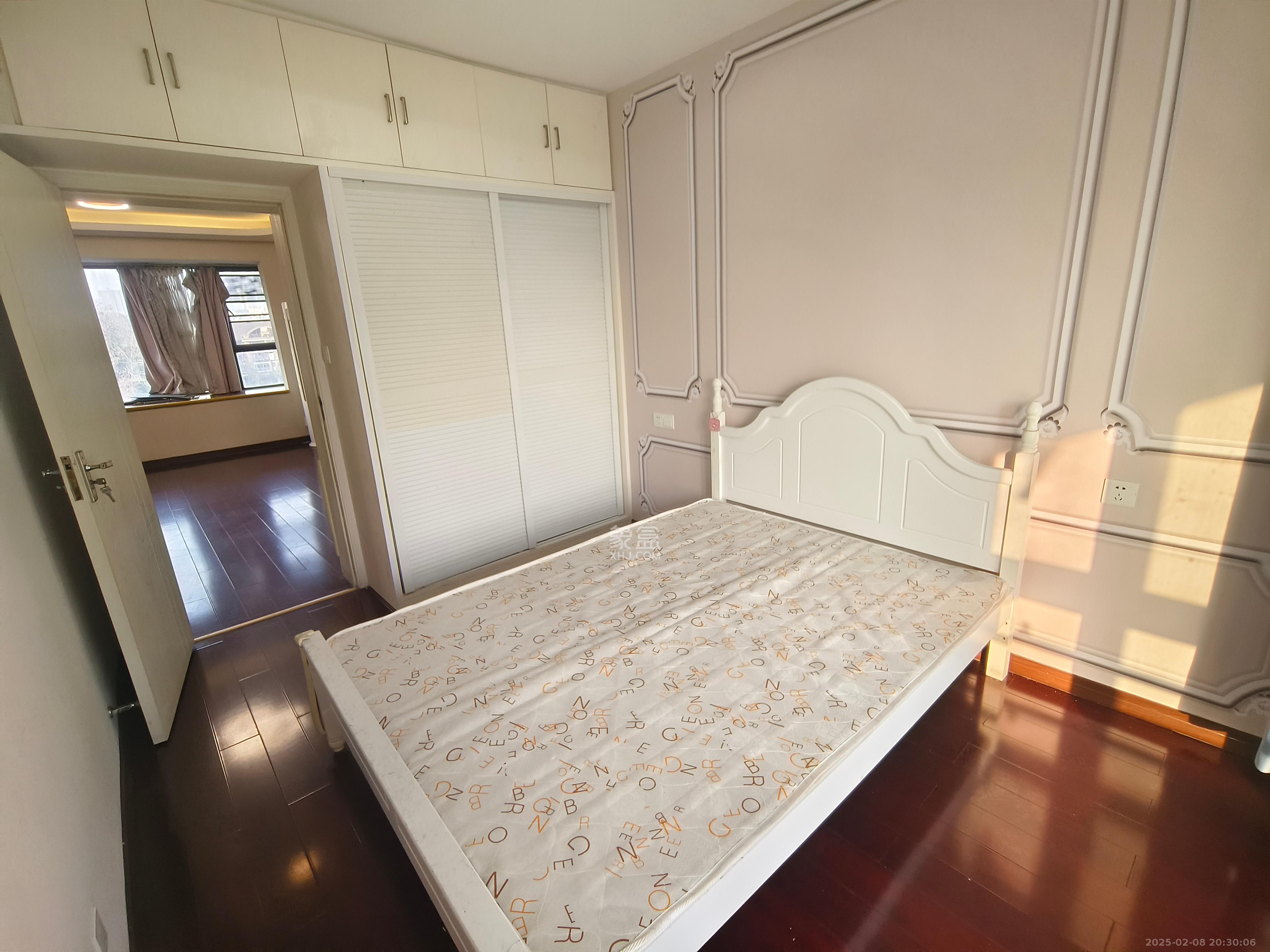 西城龙庭  2室2厅1卫   2600.00元/月室内图