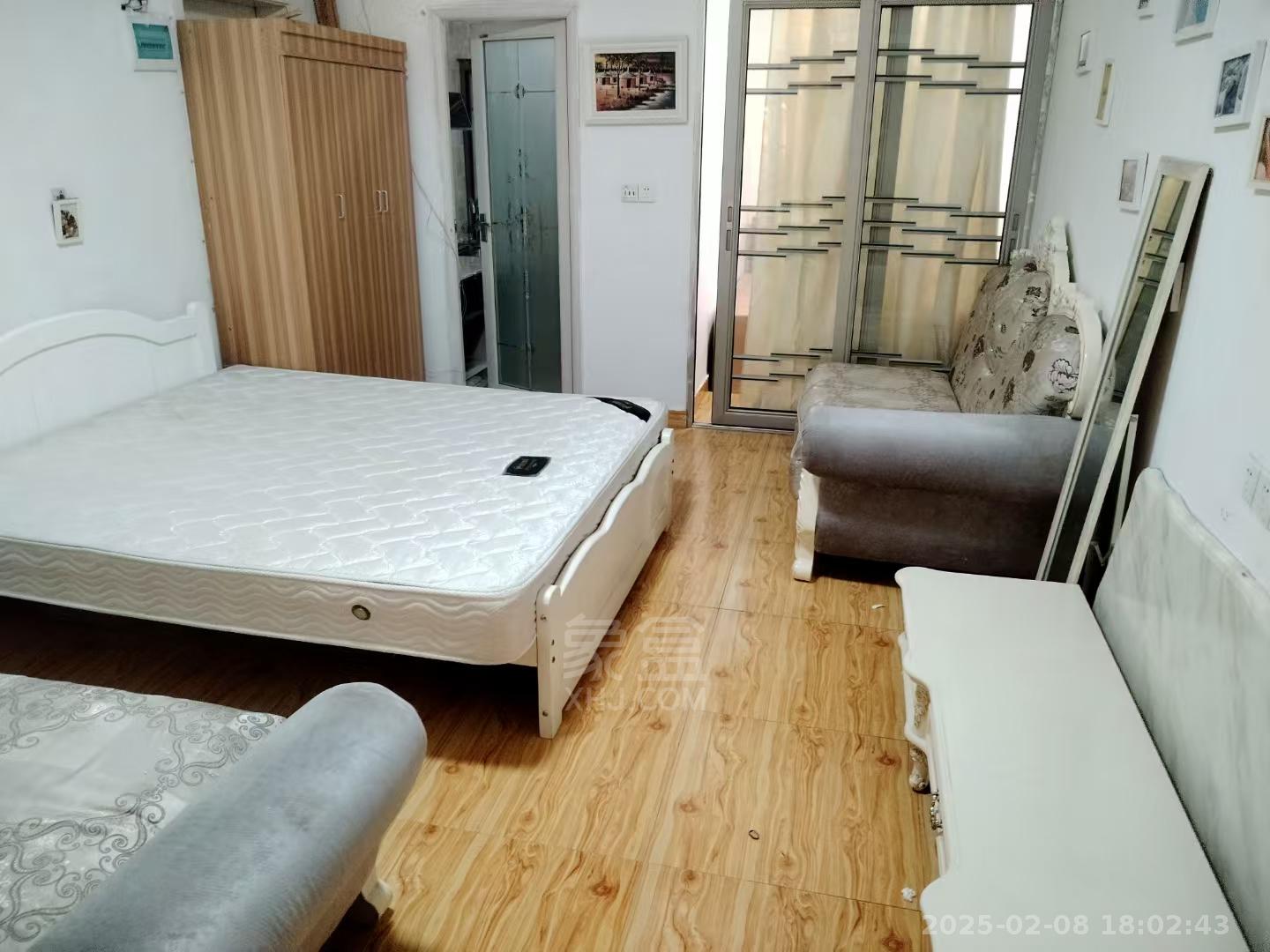 百江花园 1室1厅1卫 750.0元/月 百江花园 1室1厅1卫 750.0元/月室内图