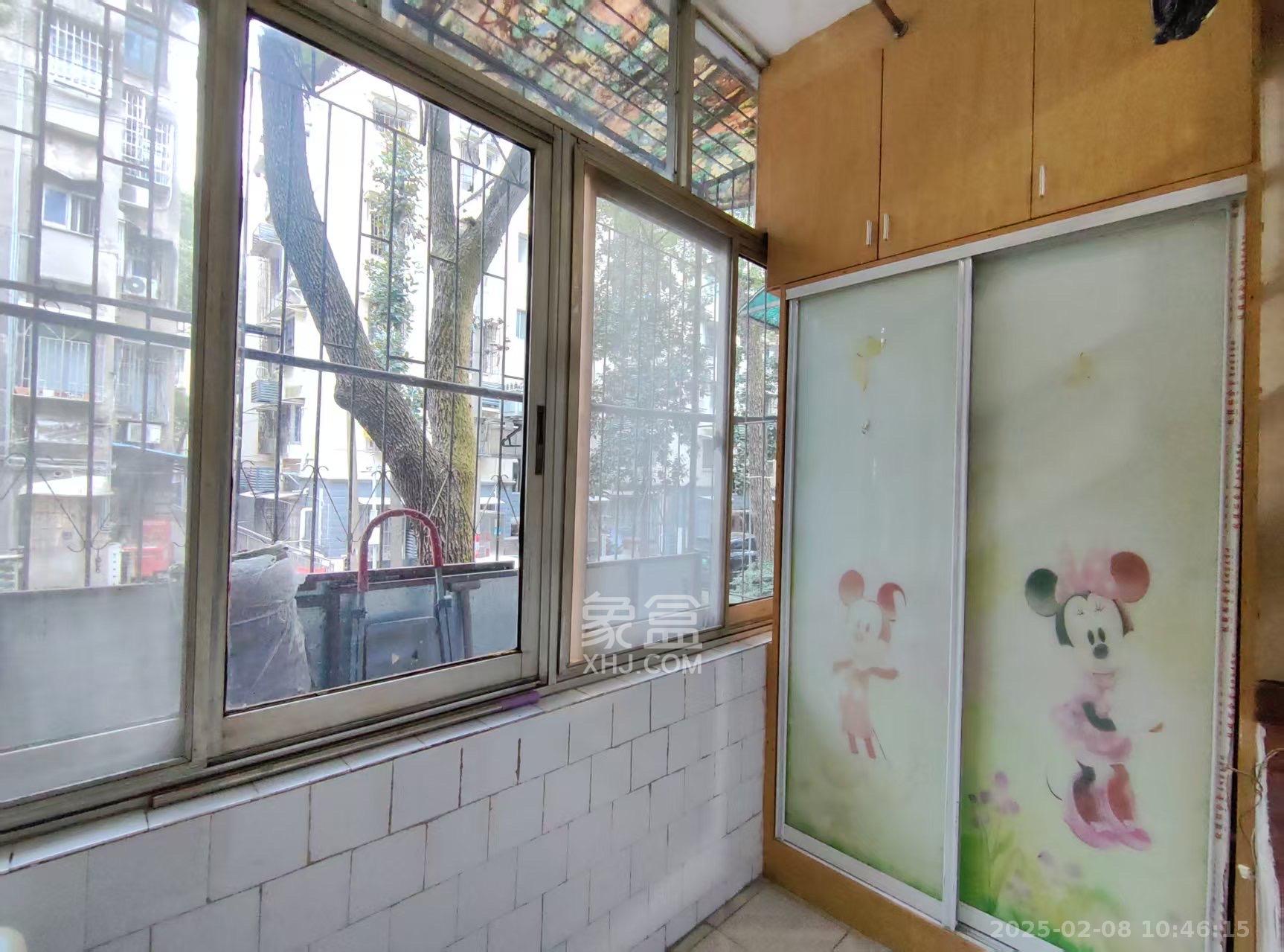 湖橡宿舍/湖橡小区  1室1厅1卫    900.0元/月 湖橡宿舍/湖橡小区  1室1厅1卫    900.0元/月室内图