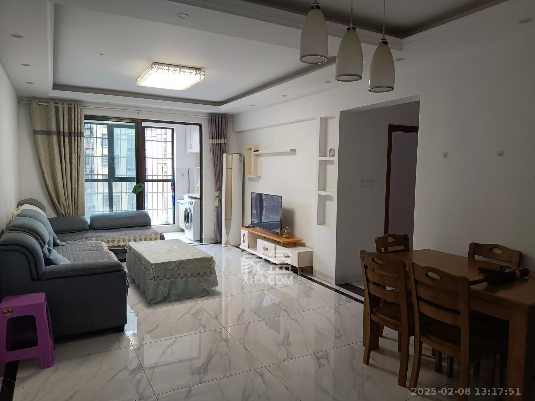 华润凤凰城三期  3室1厅1卫    2300.0元/月 华润凤凰城三期  3室1厅1卫    2300.0元/月室内图