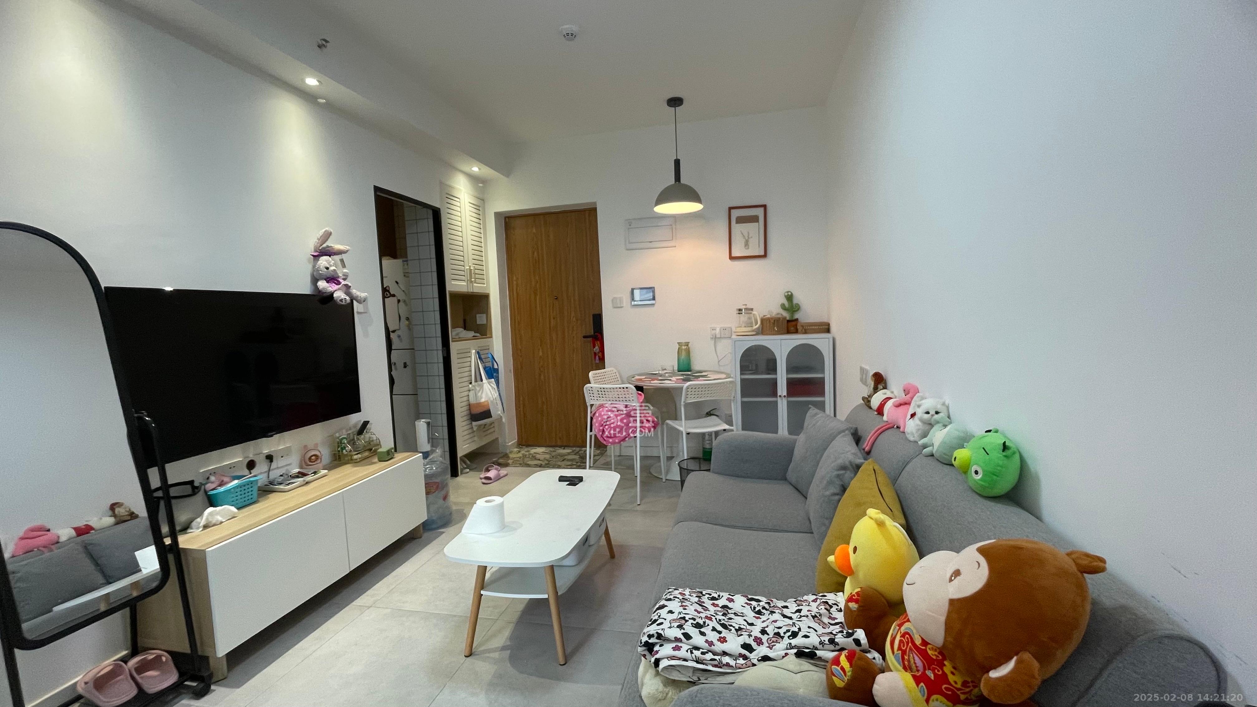 融创融公馆(融创臻苑)  1室1厅1卫    1800.0元/月 融创融公馆(融创臻苑)  1室1厅1卫    1800.0元/月室内图