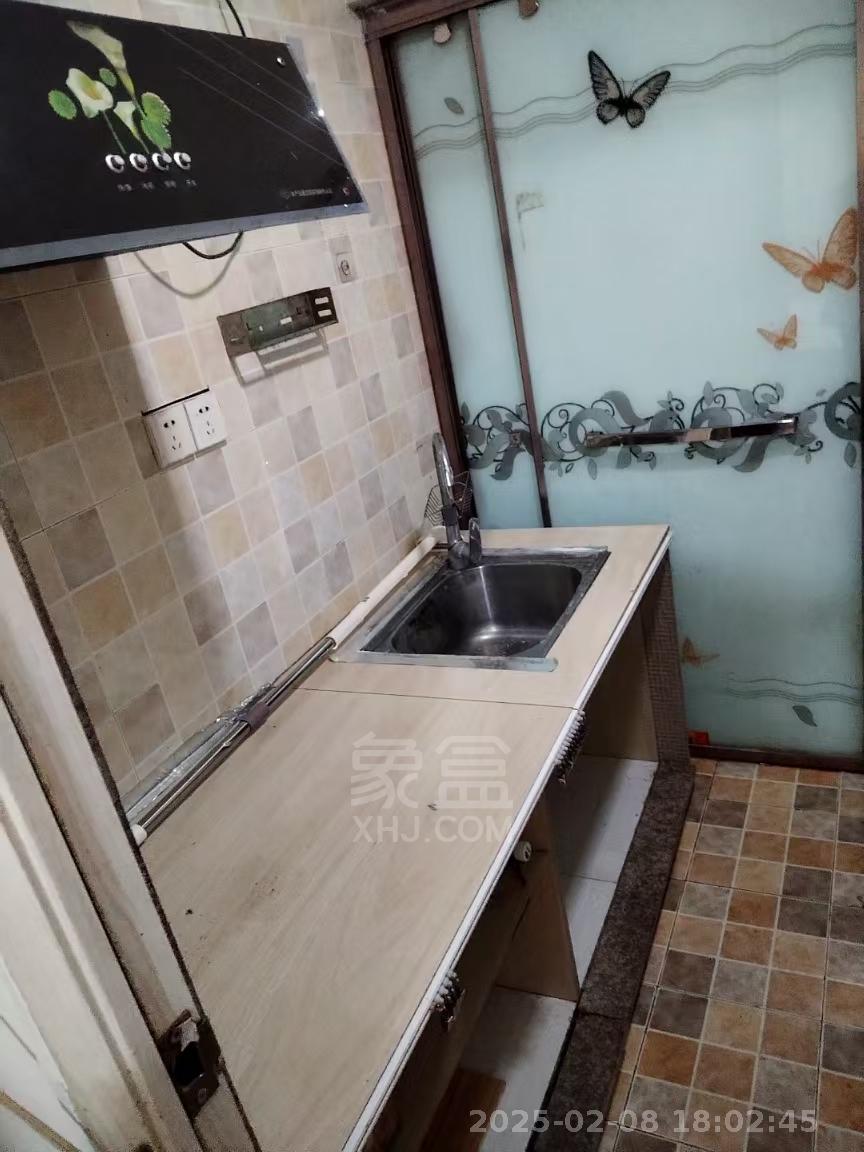 百江花园 1室1厅1卫 750.0元/月 百江花园 1室1厅1卫 750.0元/月室内图