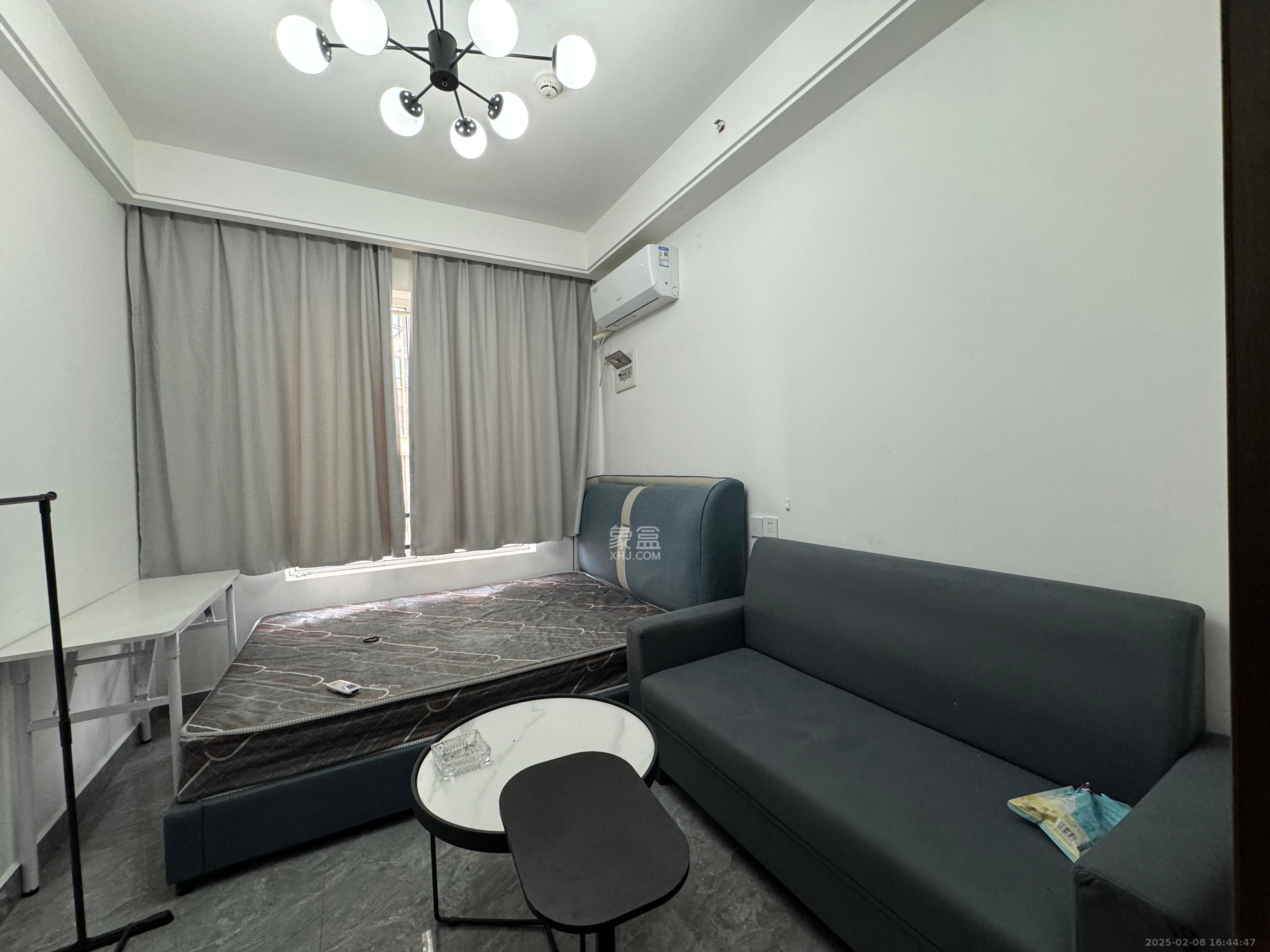 保利香槟国际  1室1厅1卫    1300.0元/月 保利香槟国际  1室1厅1卫    1300.0元/月室内图