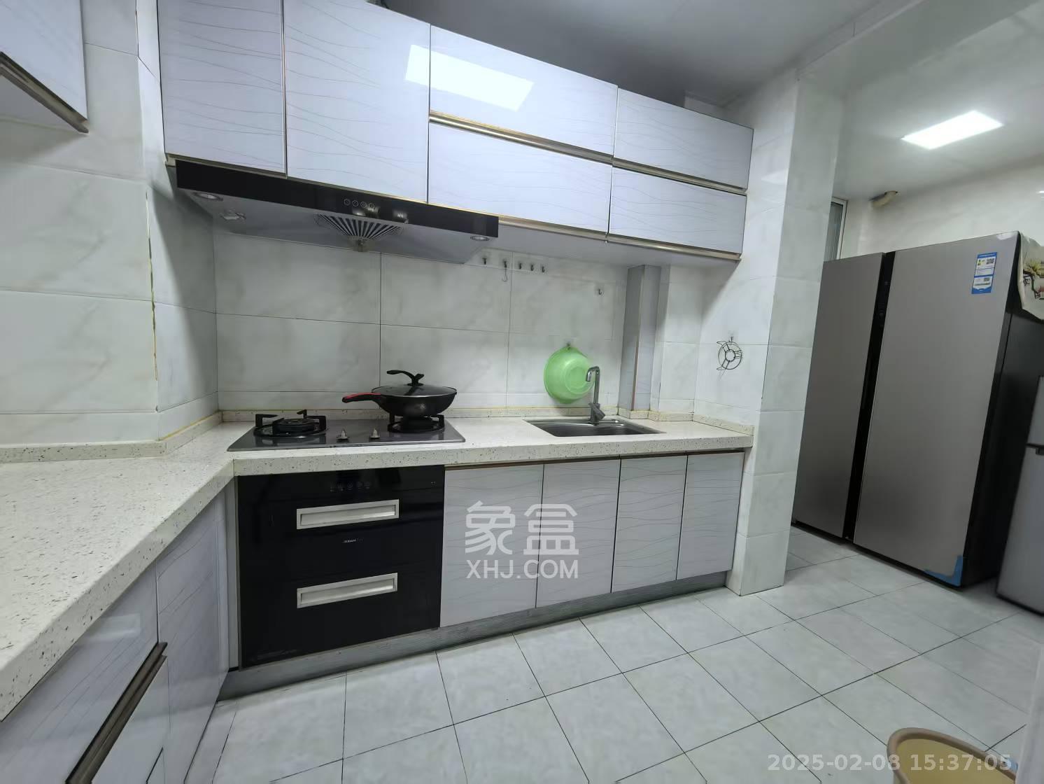 和泓梅溪四季 3室2厅2卫 2800.0元/月 和泓梅溪四季 3室2厅2卫 2800.0元/月室内图