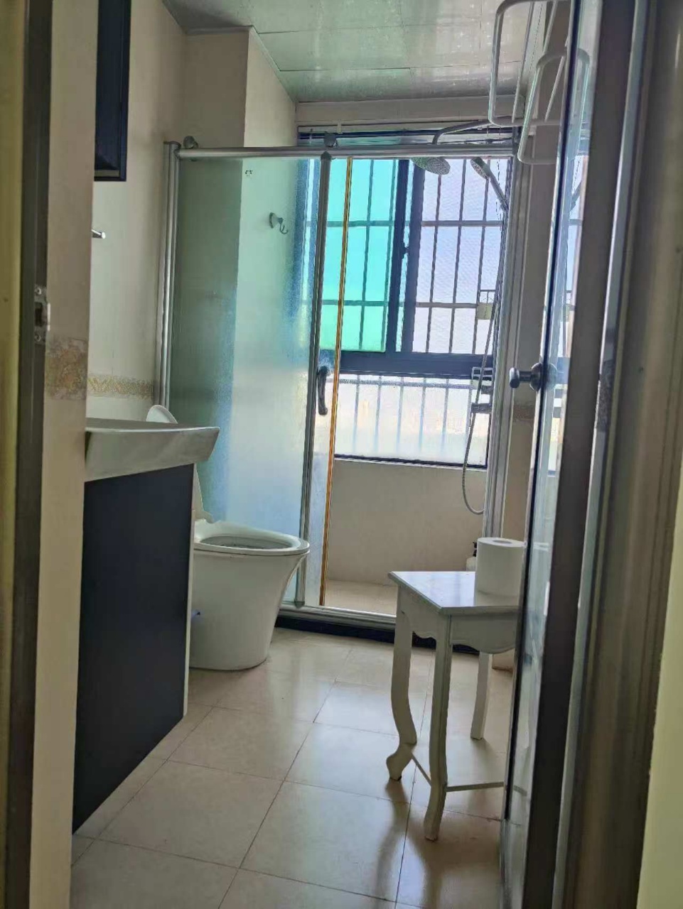 碧湖湾  3室2厅2卫    195.0万 碧湖湾  3室2厅2卫    195.0万室内图