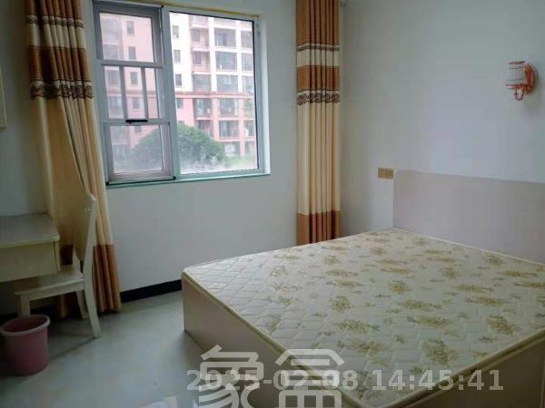 丽发新城  2室2厅1卫   1800.00元/月