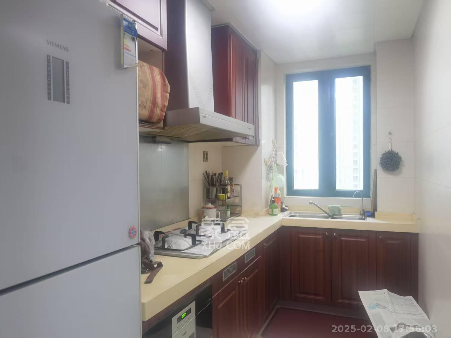 恒大御景湾 3室2厅2卫 4000.0元/月 恒大御景湾 3室2厅2卫 4000.0元/月室内图