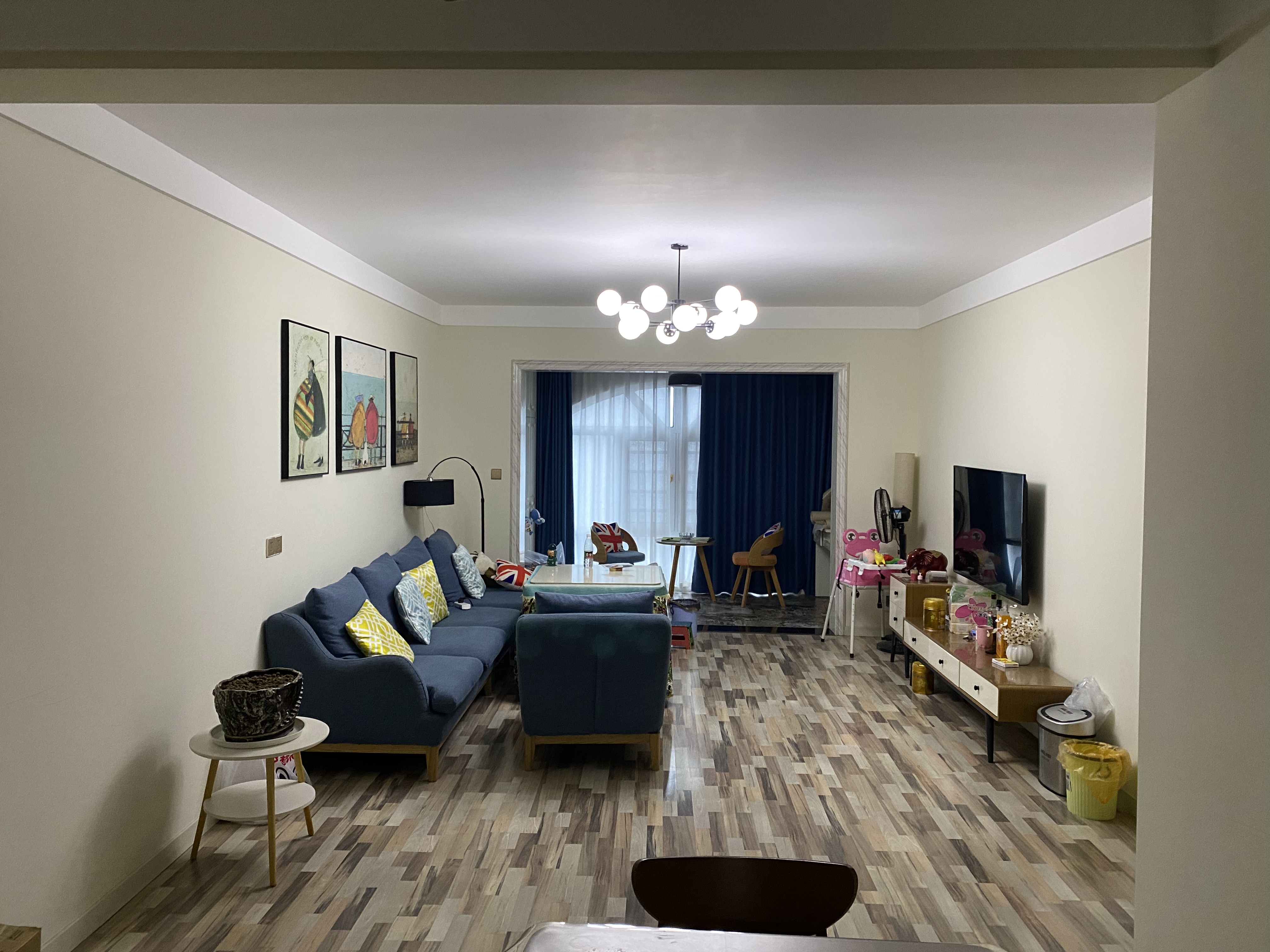 湾田和悦  3室2厅2卫    2000.0元/月