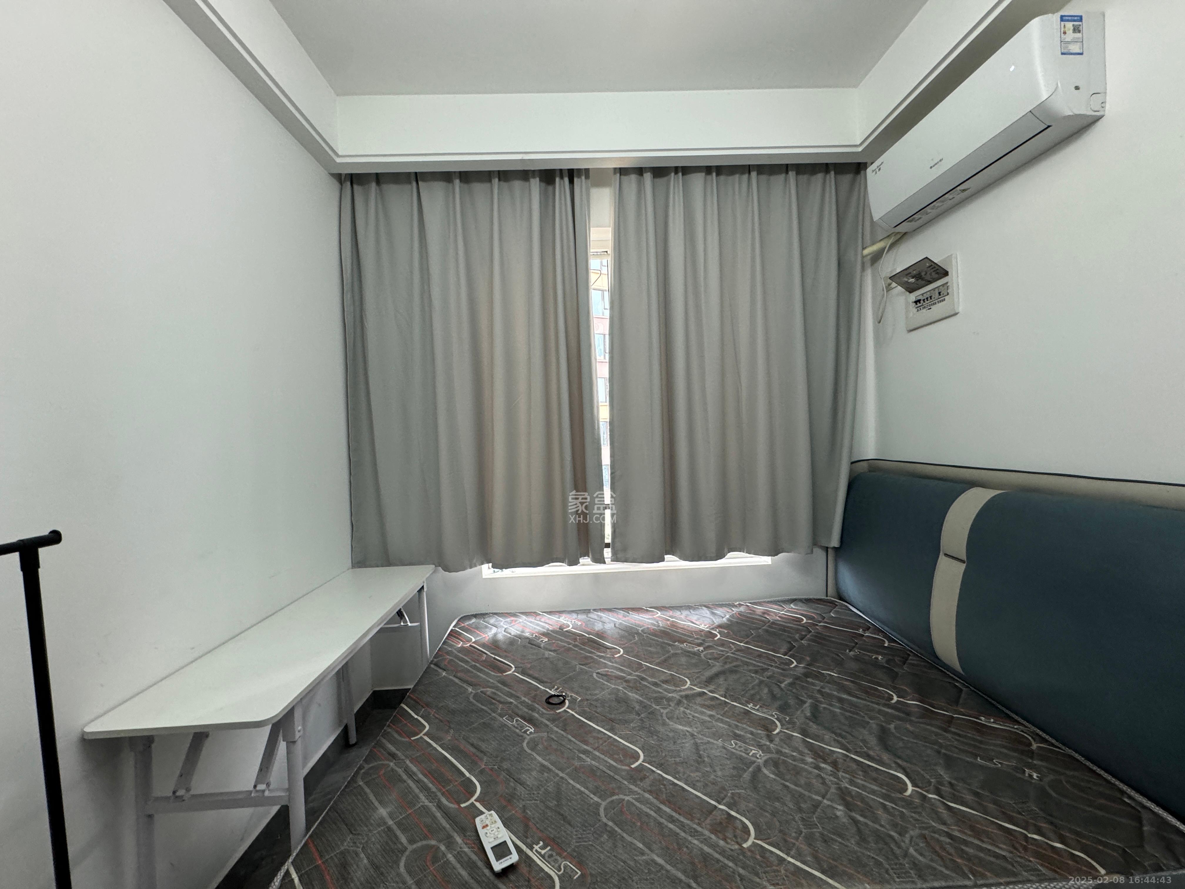 保利香槟国际  1室1厅1卫    1300.0元/月 保利香槟国际  1室1厅1卫    1300.0元/月室内图