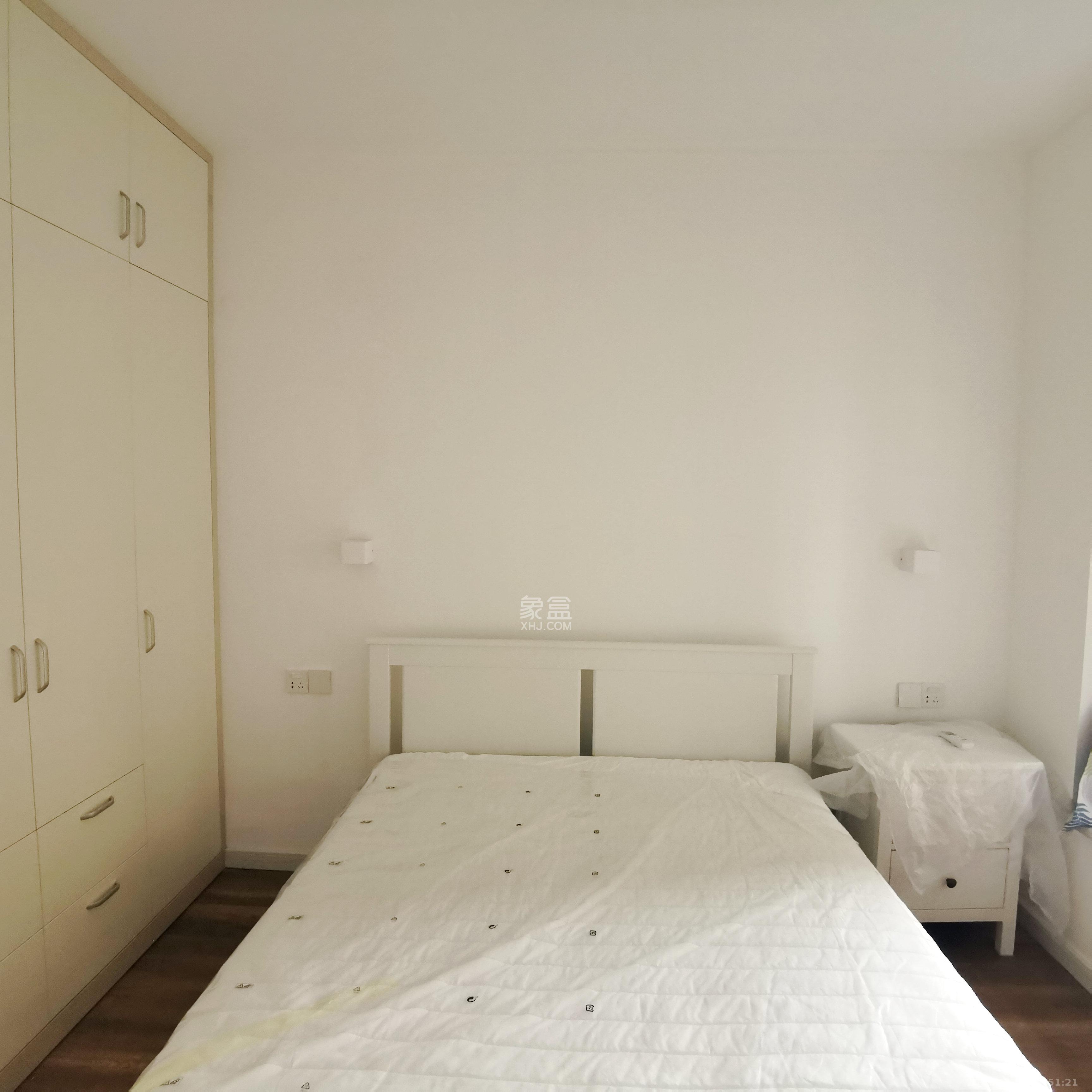 保利西海岸B区  3室2厅1卫    3500.0元/月 保利西海岸B区  3室2厅1卫    3500.0元/月室内图