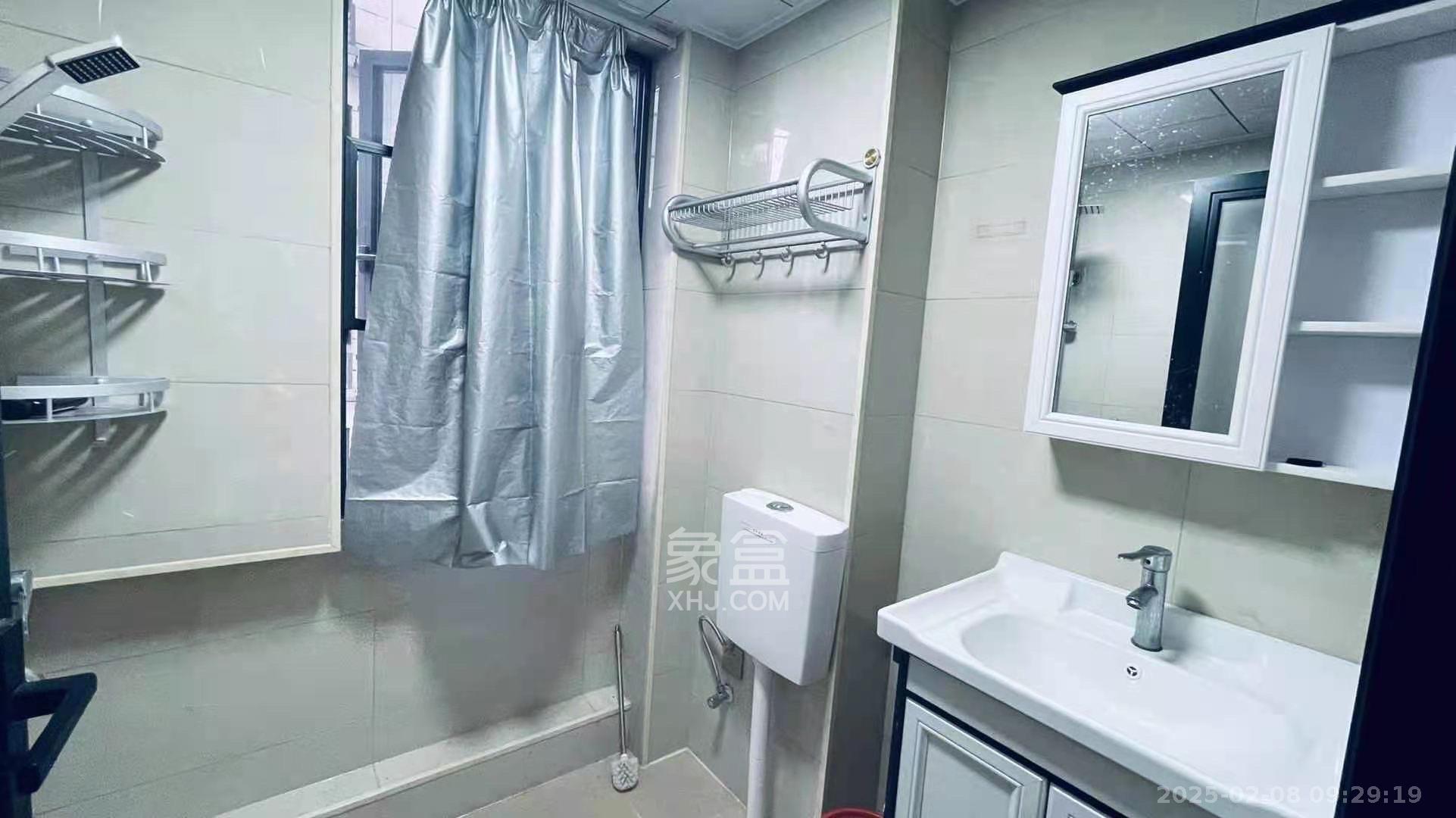华银南苑融域  3室2厅1卫   2800.00元/月室内图