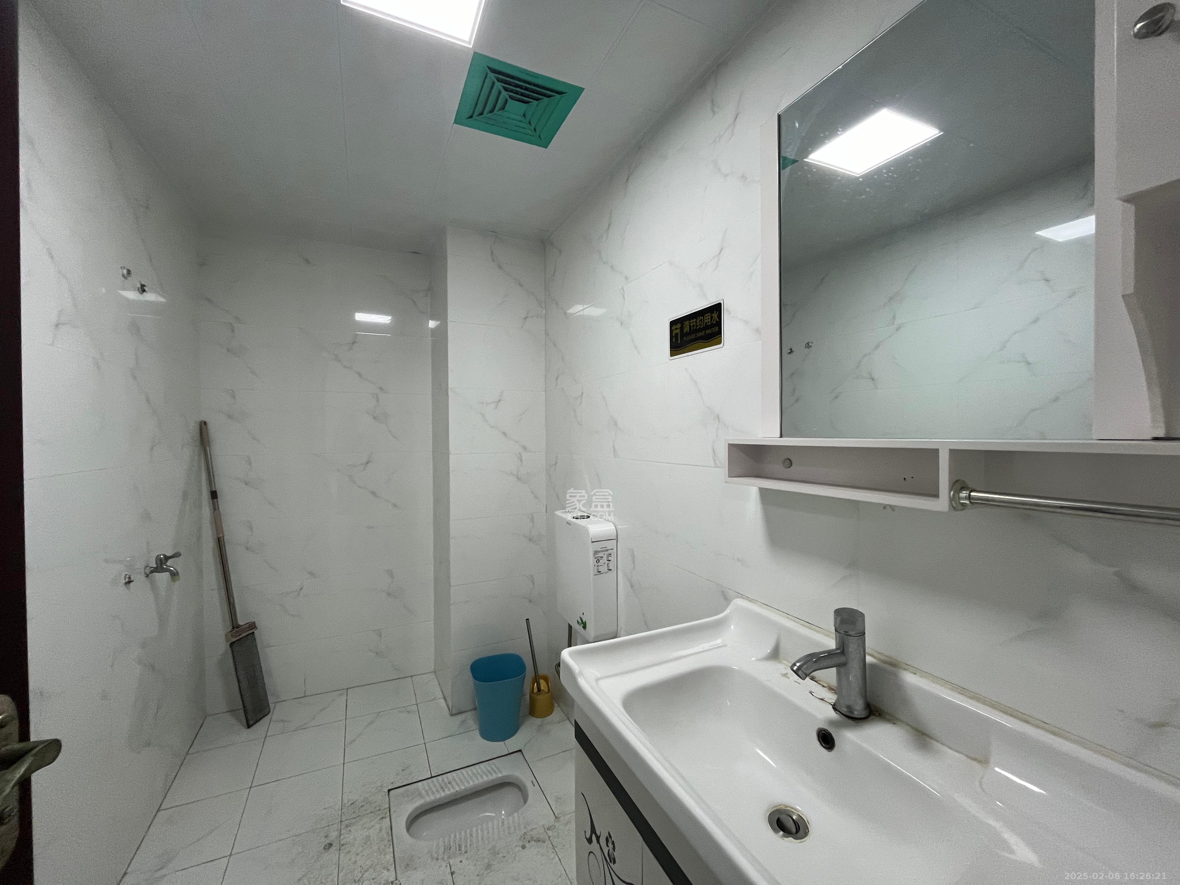 融科东南海 2室2厅1卫 5000.0元/月 融科东南海 2室2厅1卫 5000.0元/月室内图