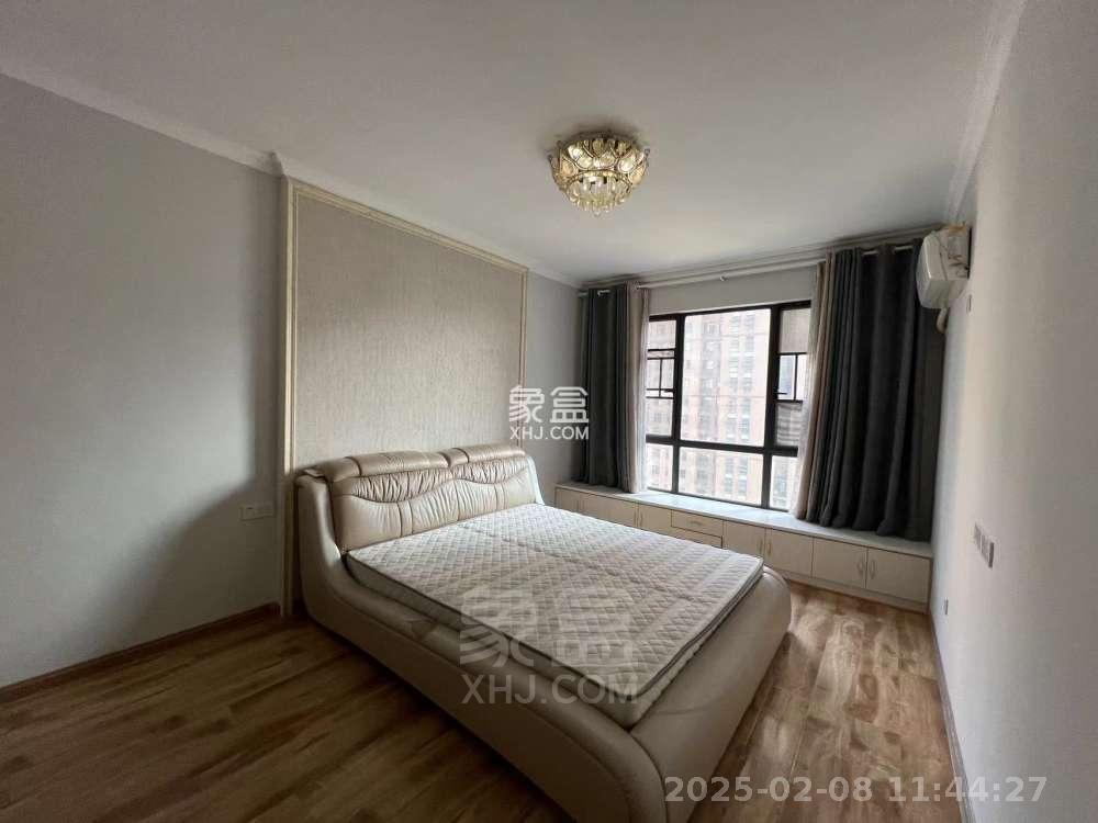 湘银星城 3室2厅2卫 2000.0元/月 湘银星城 3室2厅2卫 2000.0元/月室内图