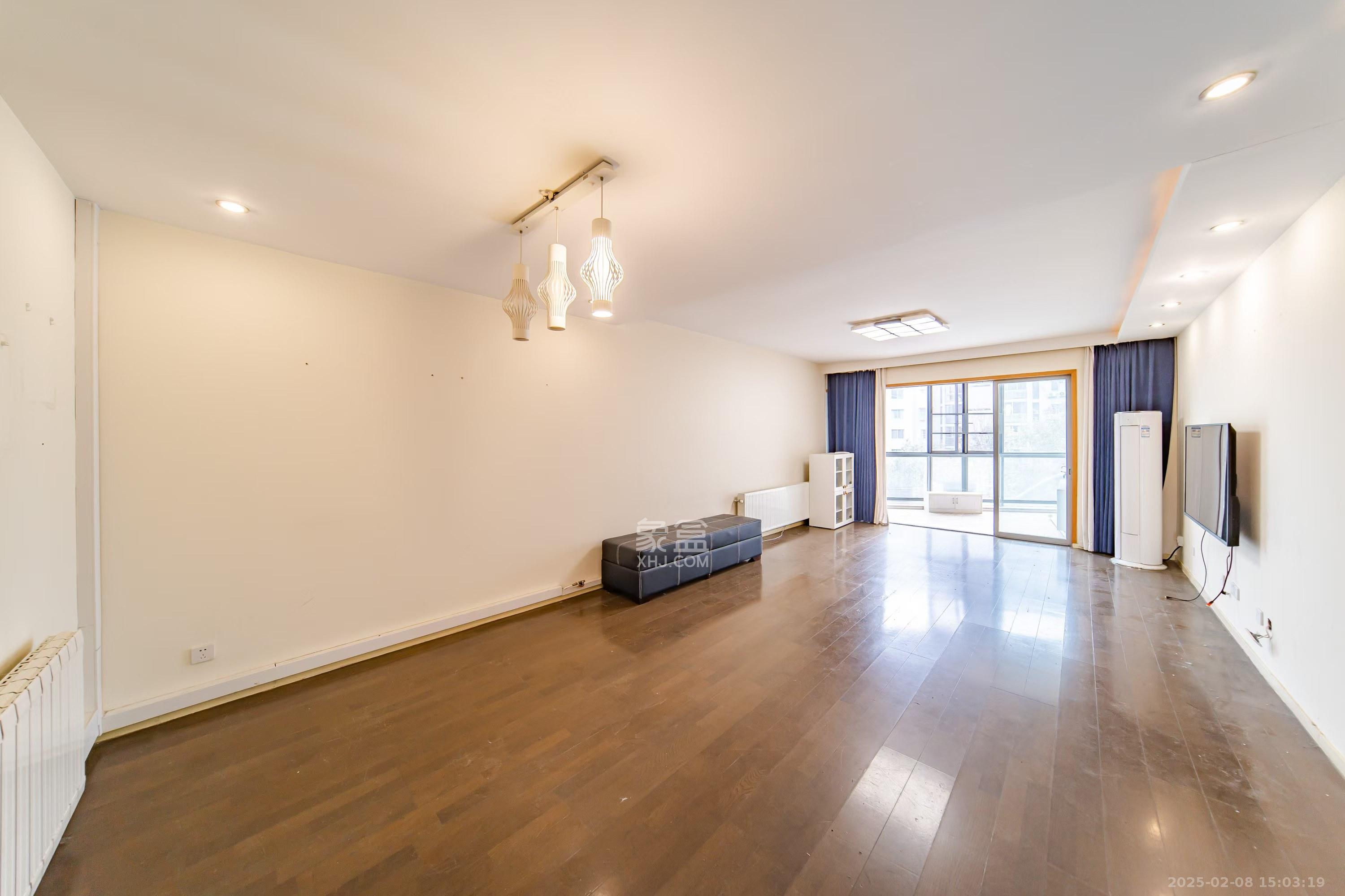 阳光100二期 4室2厅2卫 3500.0元/月 阳光100二期 4室2厅2卫 3500.0元/月室内图