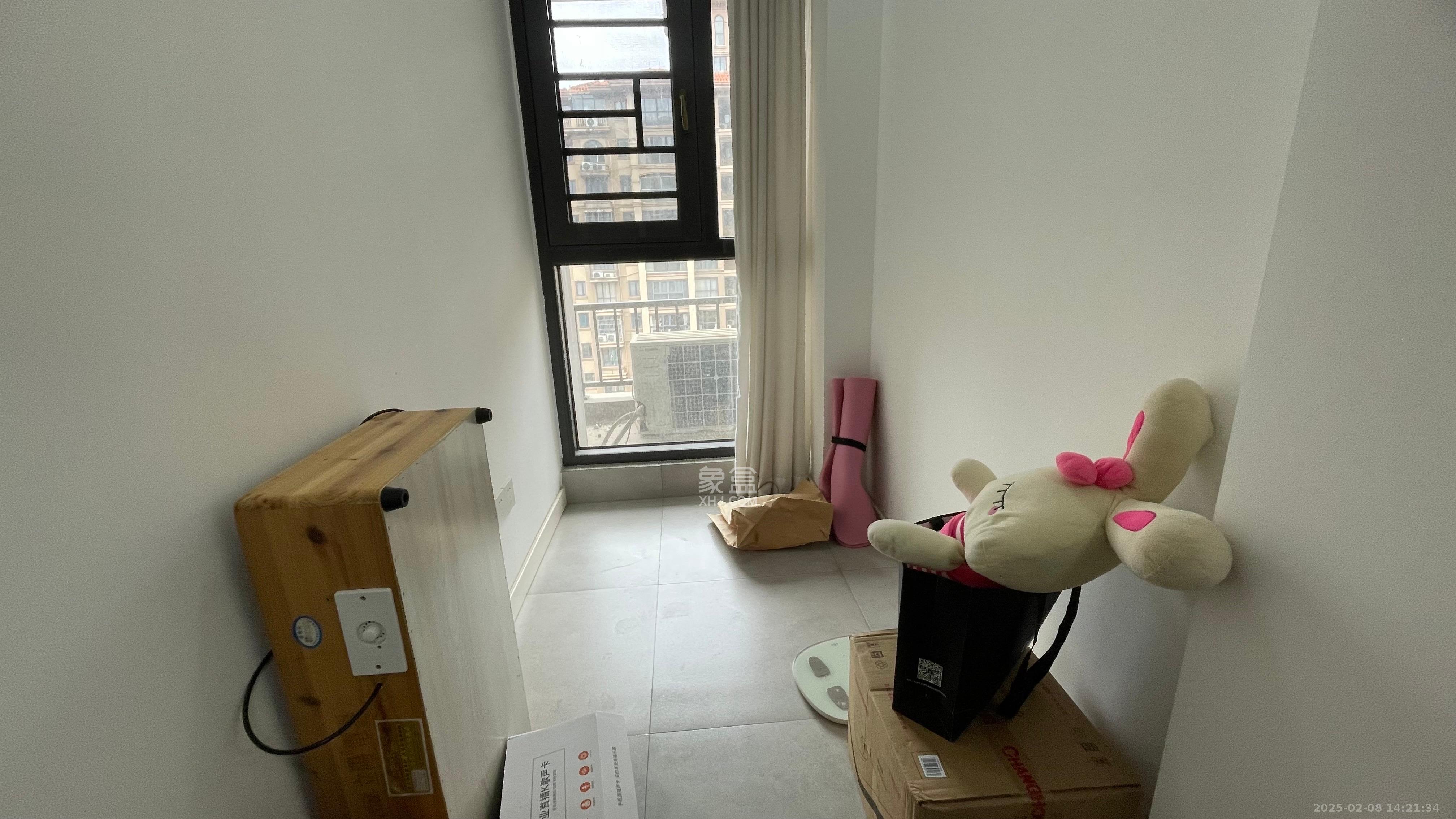 融创融公馆(融创臻苑)  1室1厅1卫    1800.0元/月 融创融公馆(融创臻苑)  1室1厅1卫    1800.0元/月室内图