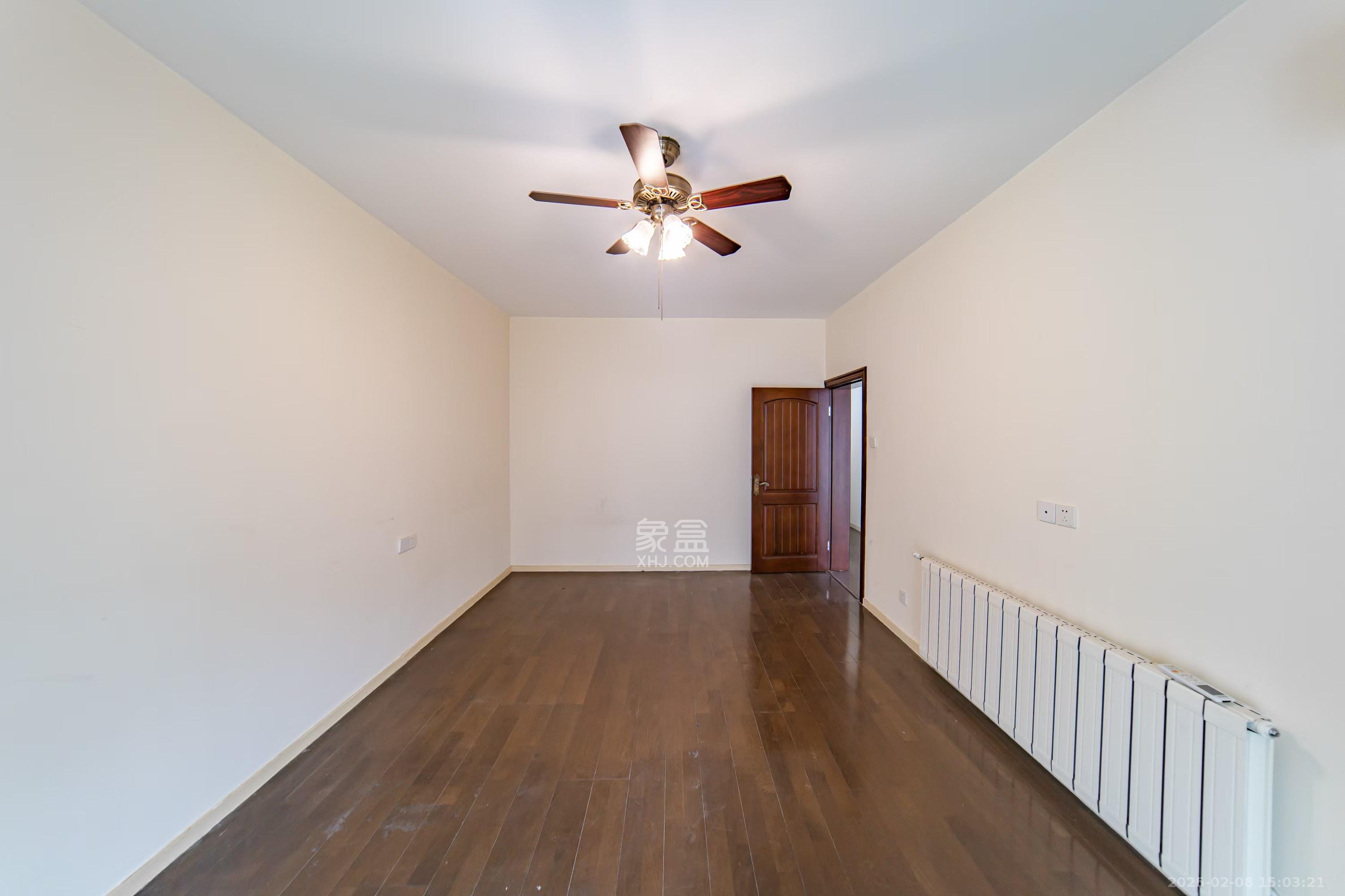 阳光100二期 4室2厅2卫 3500.0元/月 阳光100二期 4室2厅2卫 3500.0元/月室内图