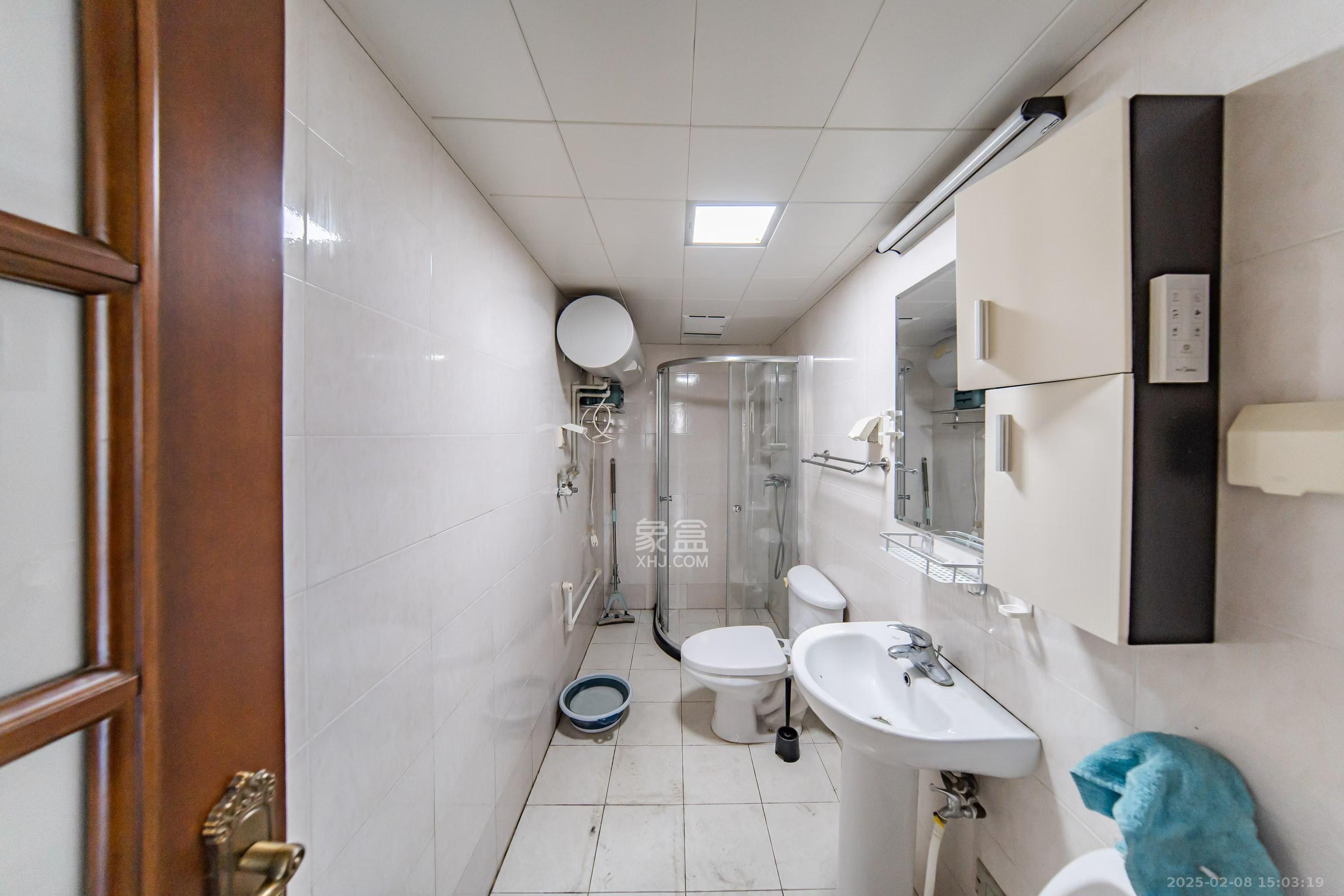 阳光100二期 4室2厅2卫 3500.0元/月 阳光100二期 4室2厅2卫 3500.0元/月室内图