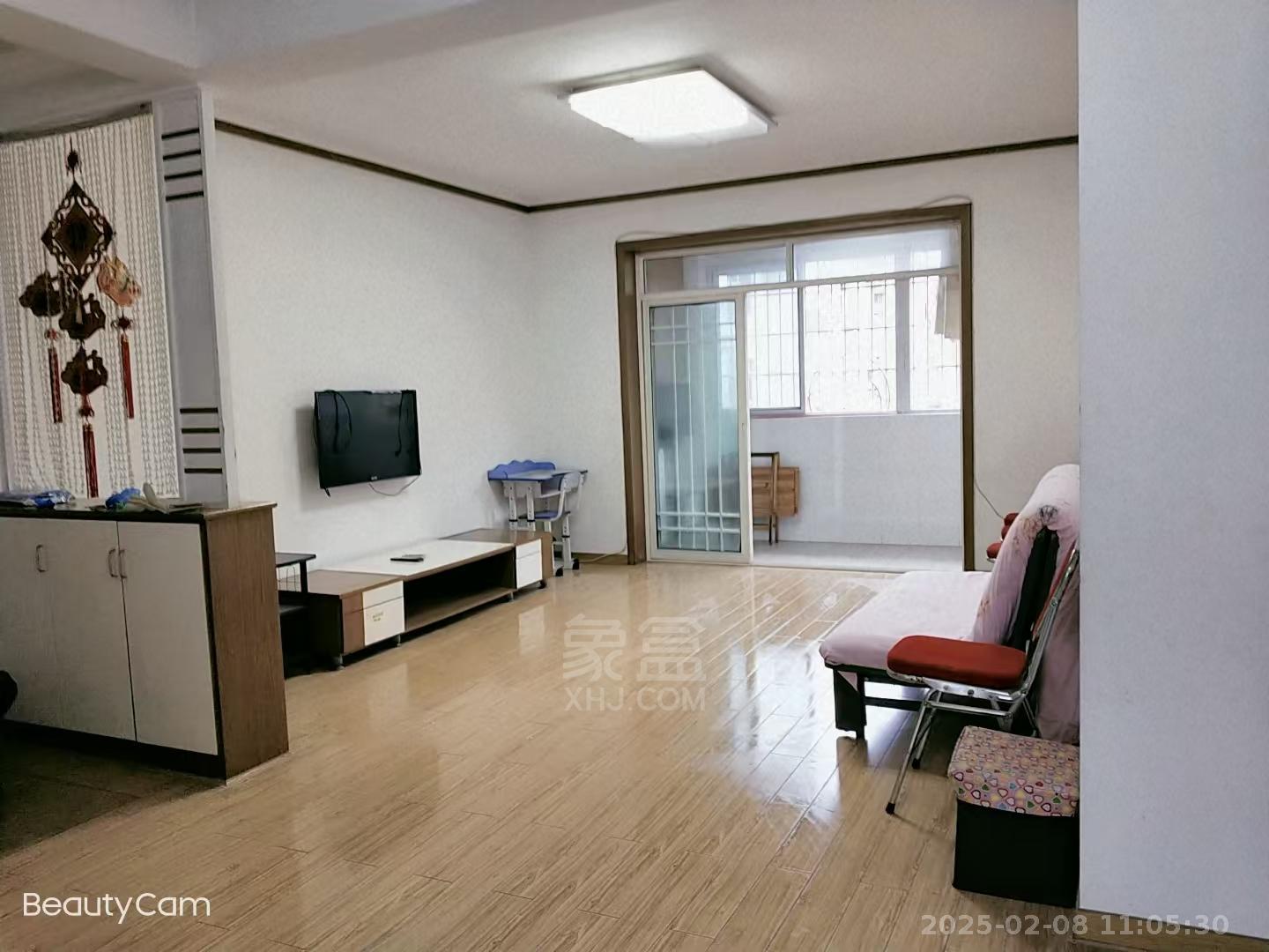 藕塘小区 3室2厅1卫 1200.0元/月 藕塘小区 3室2厅1卫 1200.0元/月室内图