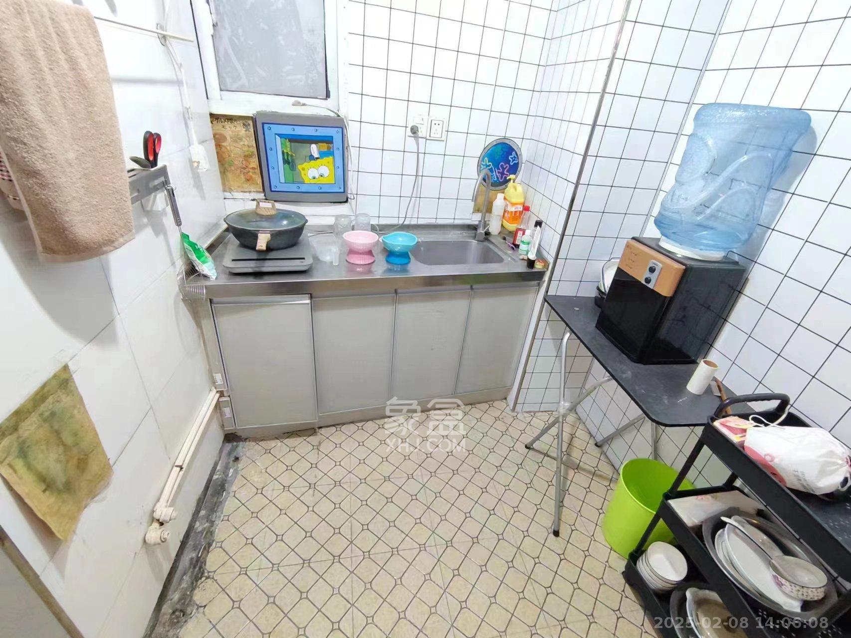 都正街散盘  2室1厅1卫   2000.00元/月