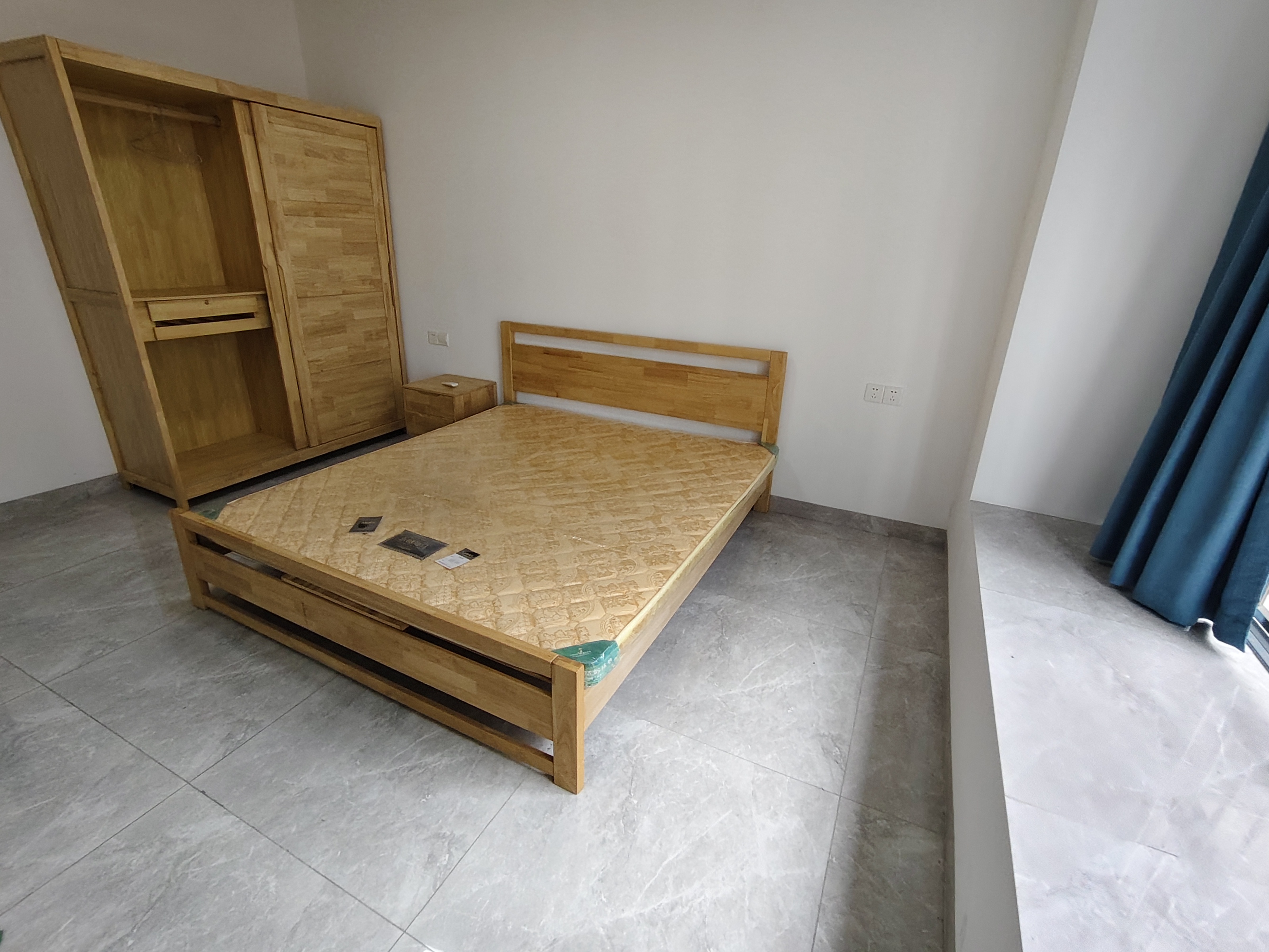 海秀天成  2室2厅1卫   2700.00元/月室内图