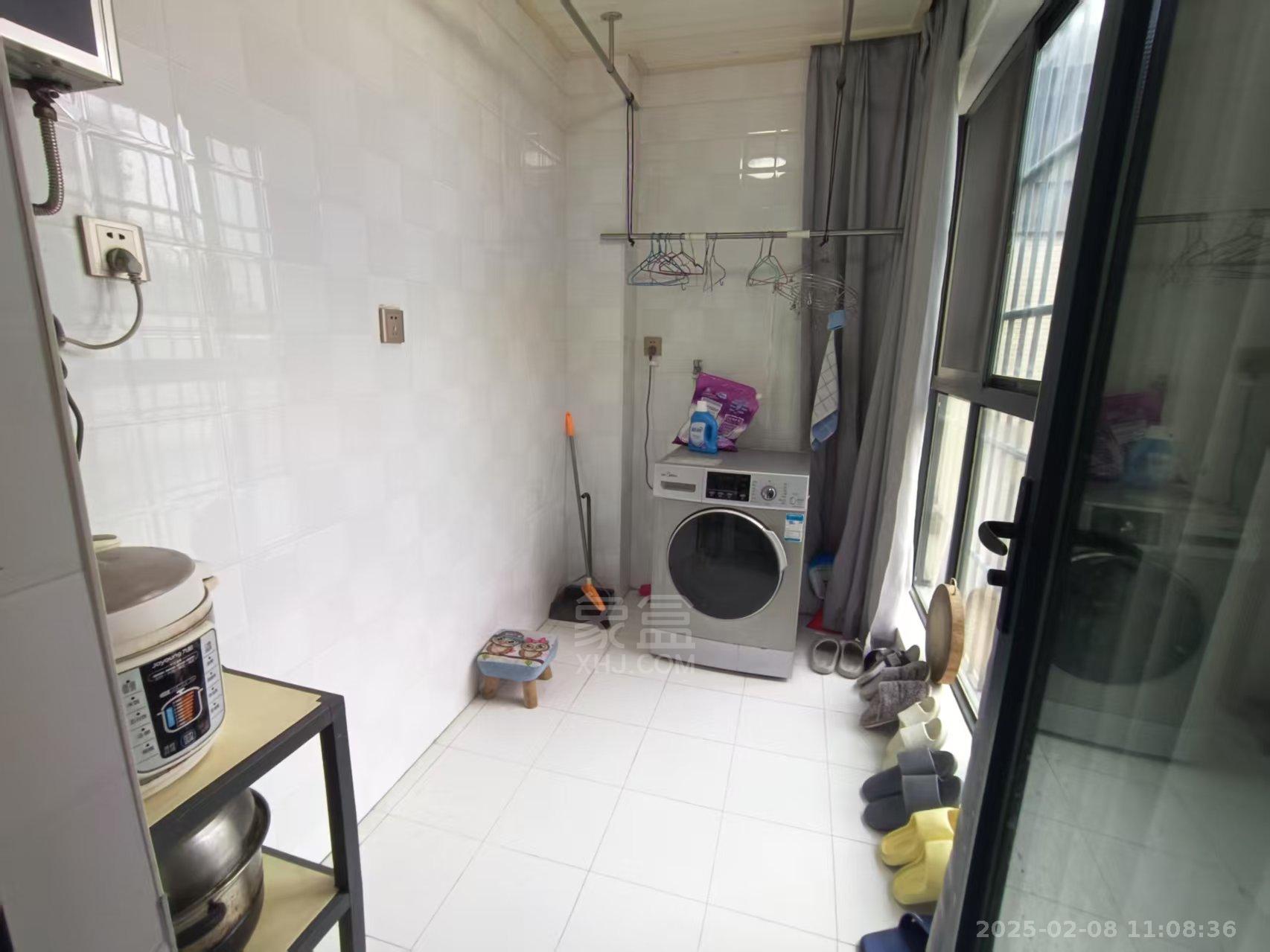 中建御山和苑 3室2厅1卫 2000.0元/月 中建御山和苑 3室2厅1卫 2000.0元/月室内图