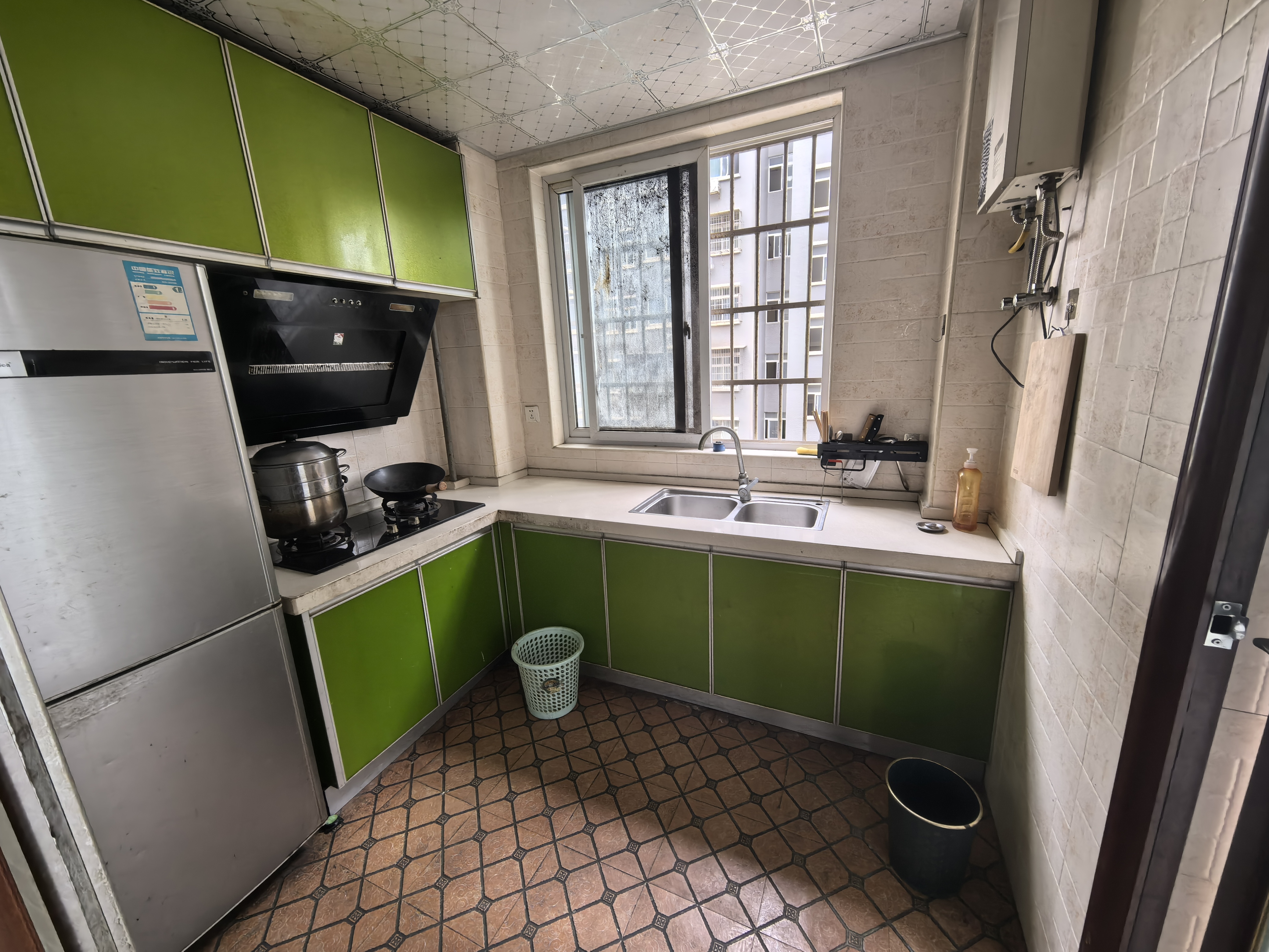 蓝筹公寓二期2-3栋 2室2厅1卫 1300.0元/月 蓝筹公寓二期2-3栋 2室2厅1卫 1300.0元/月户型图