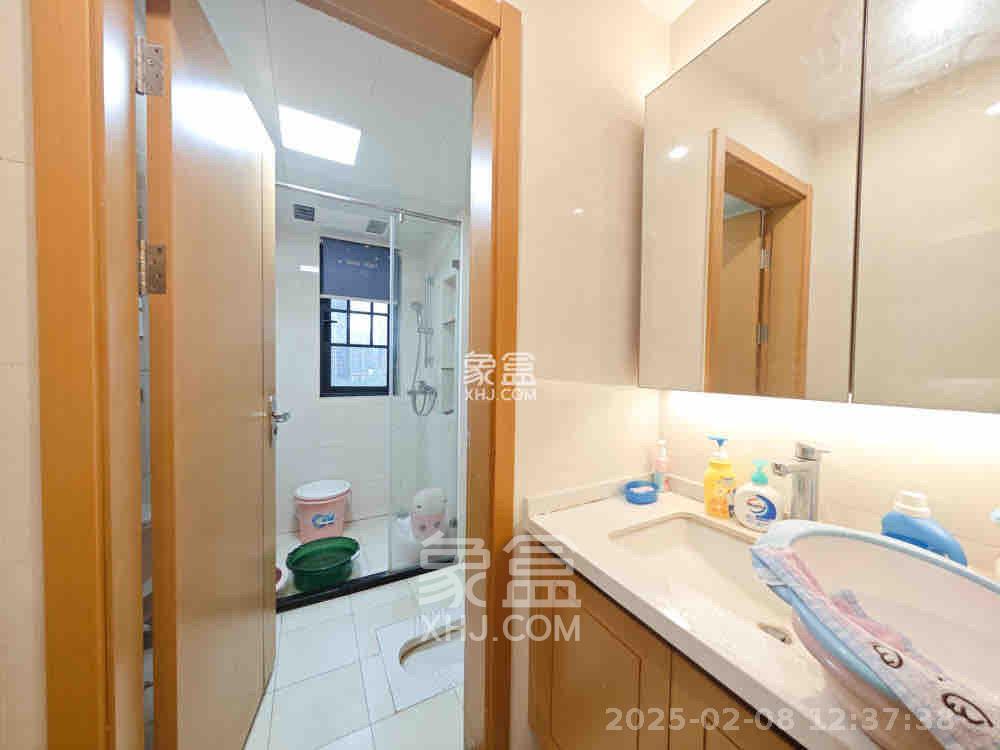 中建嘉和城凤凰台(中建瑞兴家园) 4室2厅2卫 2500.0元/月 中建嘉和城凤凰台(中建瑞兴家园) 4室2厅2卫 2500.0元/月室内图